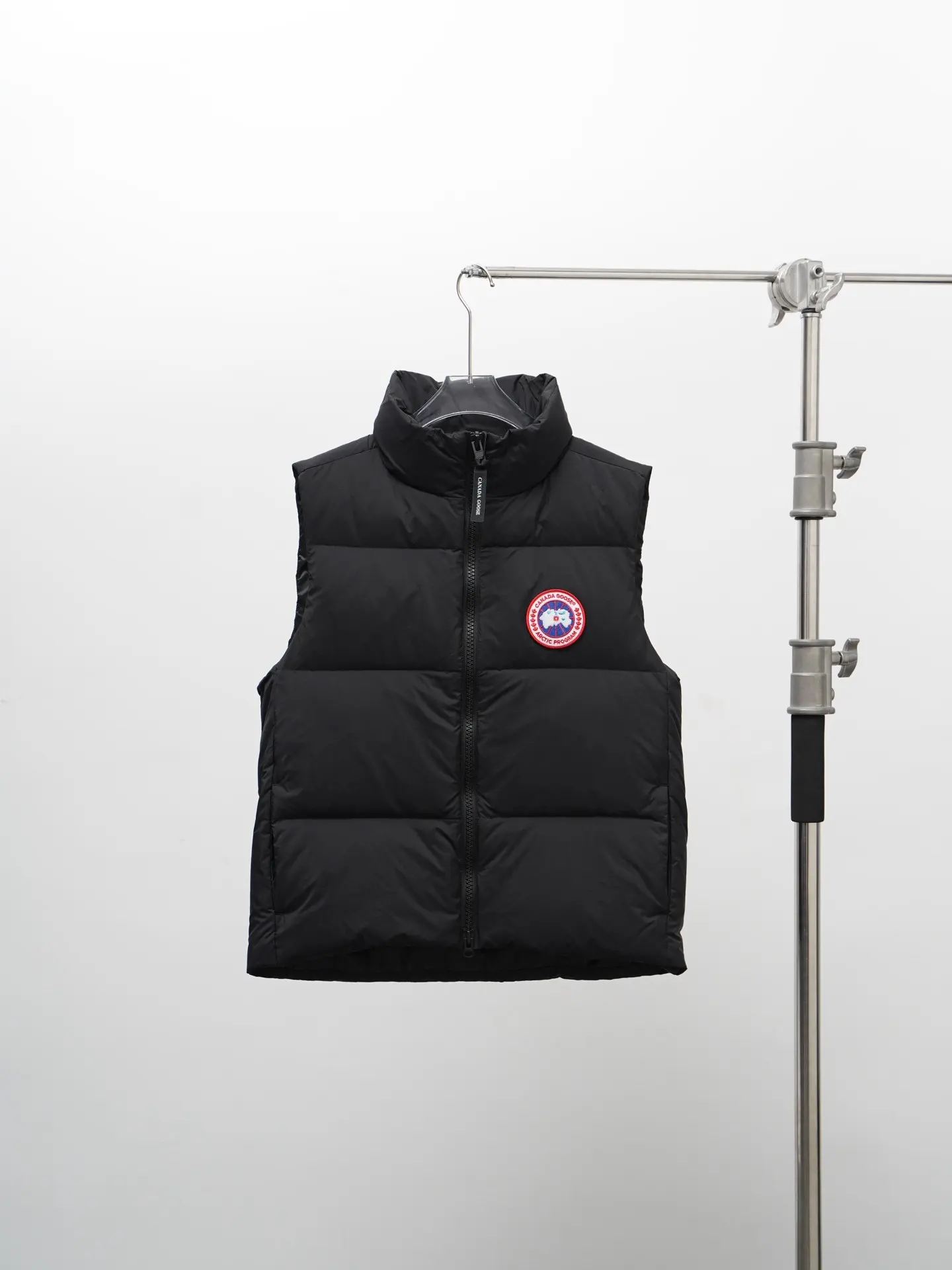 Lawrence Quilted Down Gilet D44020865