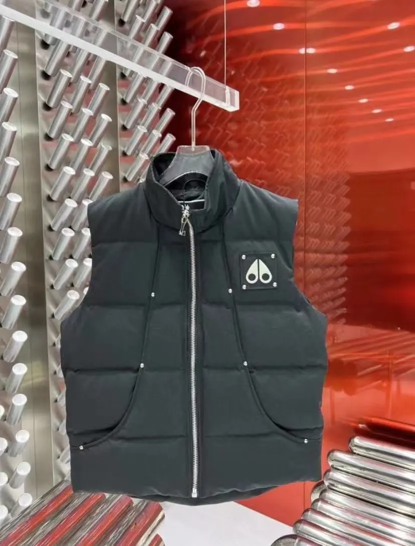 Moose Knuckles Down-Filled Puffer Gilet D44520869