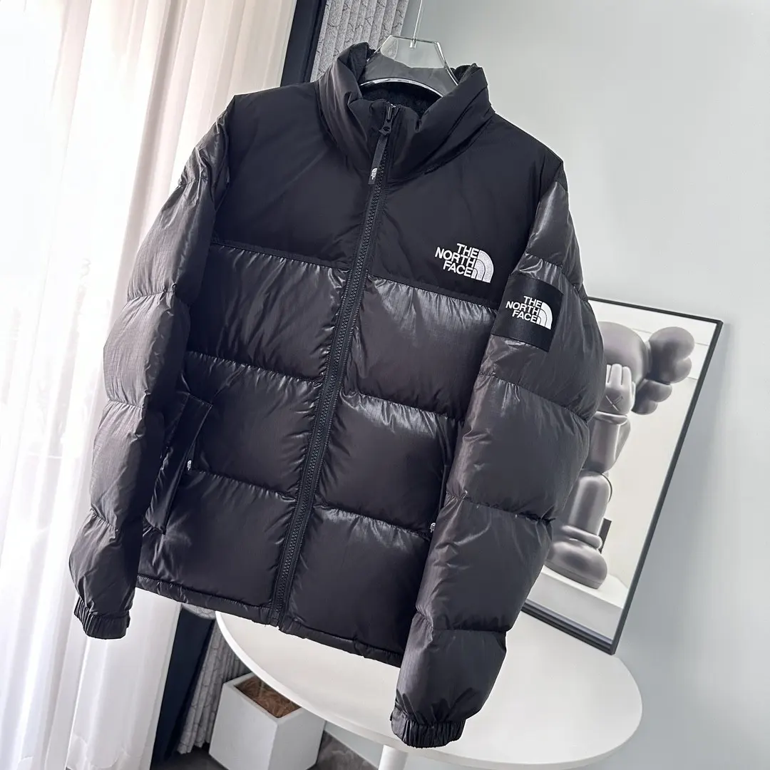 1996 Retro Nuptse Down Jacket D45020931 — view 2