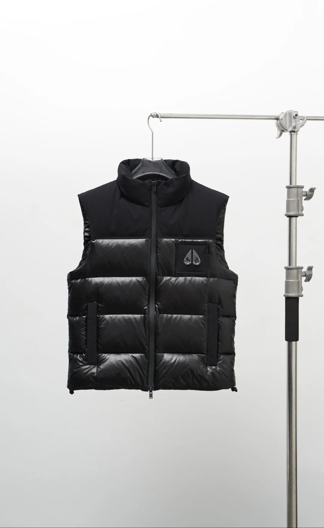 Victory Peak Down-Filled Gilet D46020861