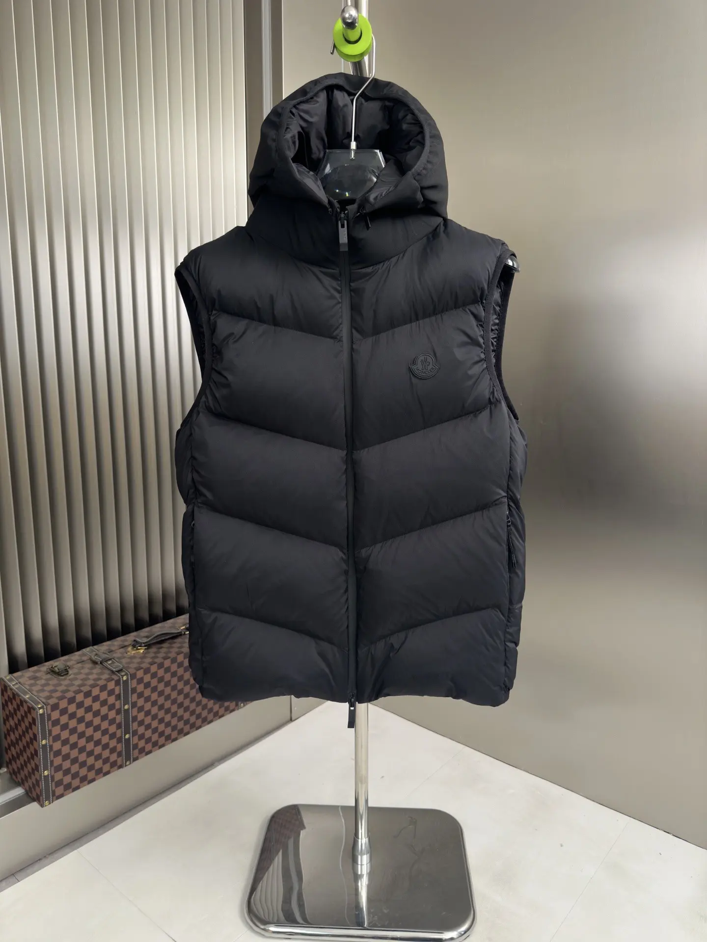 Guersac Quilted Down Gilet D47020838
