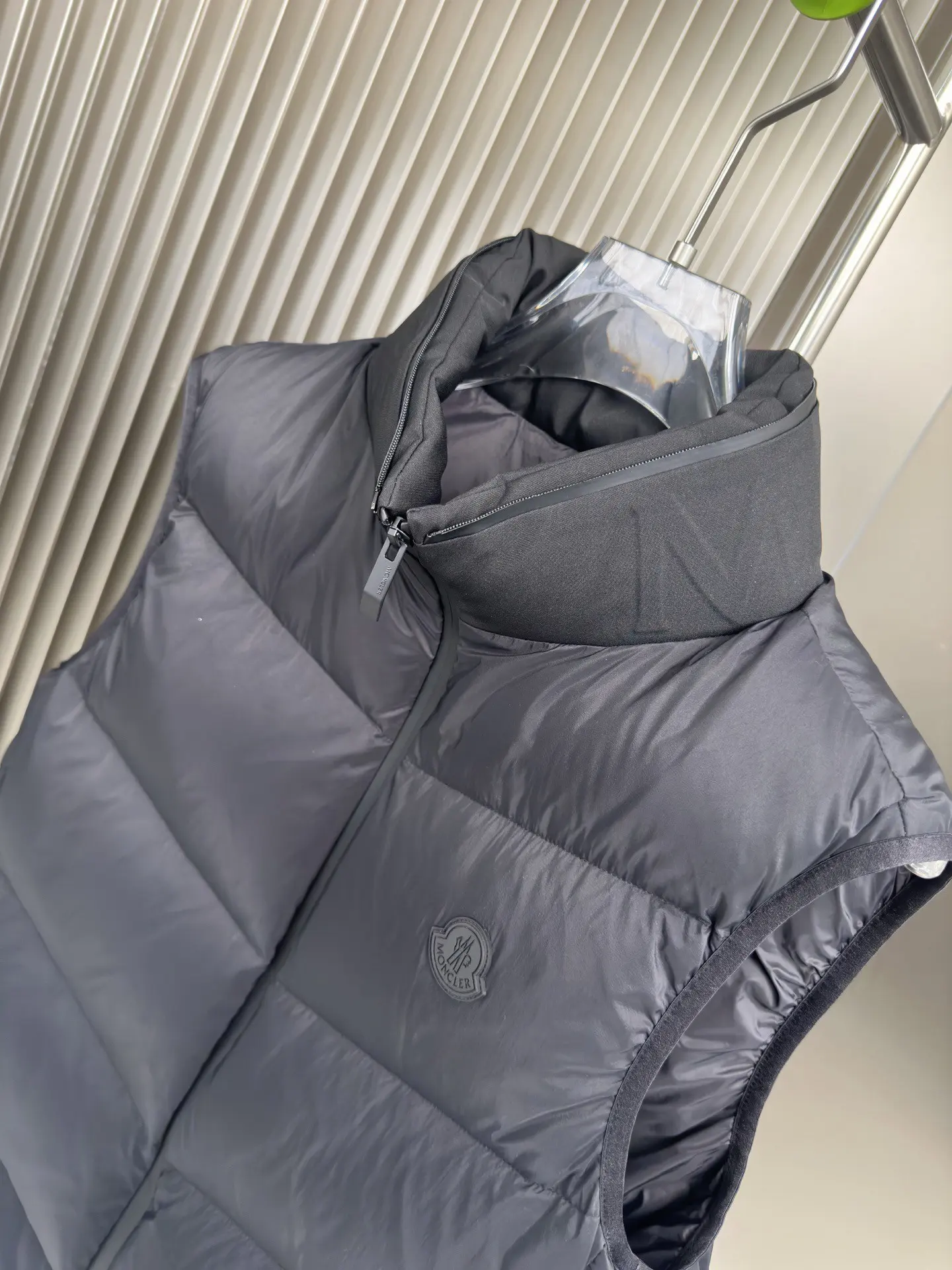 Guersac Quilted Down Gilet D47020838 — view 4