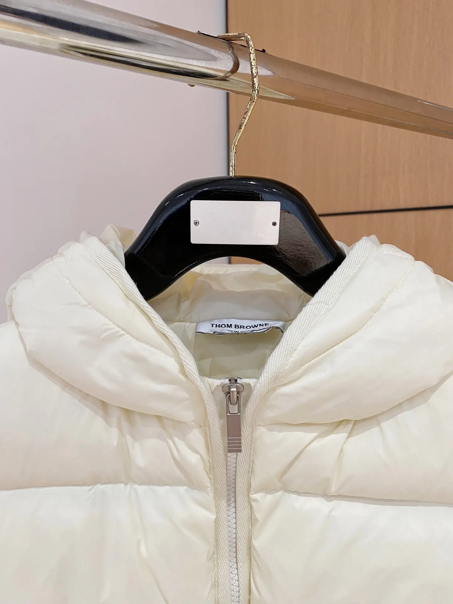Hybrid Down and Knit Hooded Jacket D47020899 — view 2