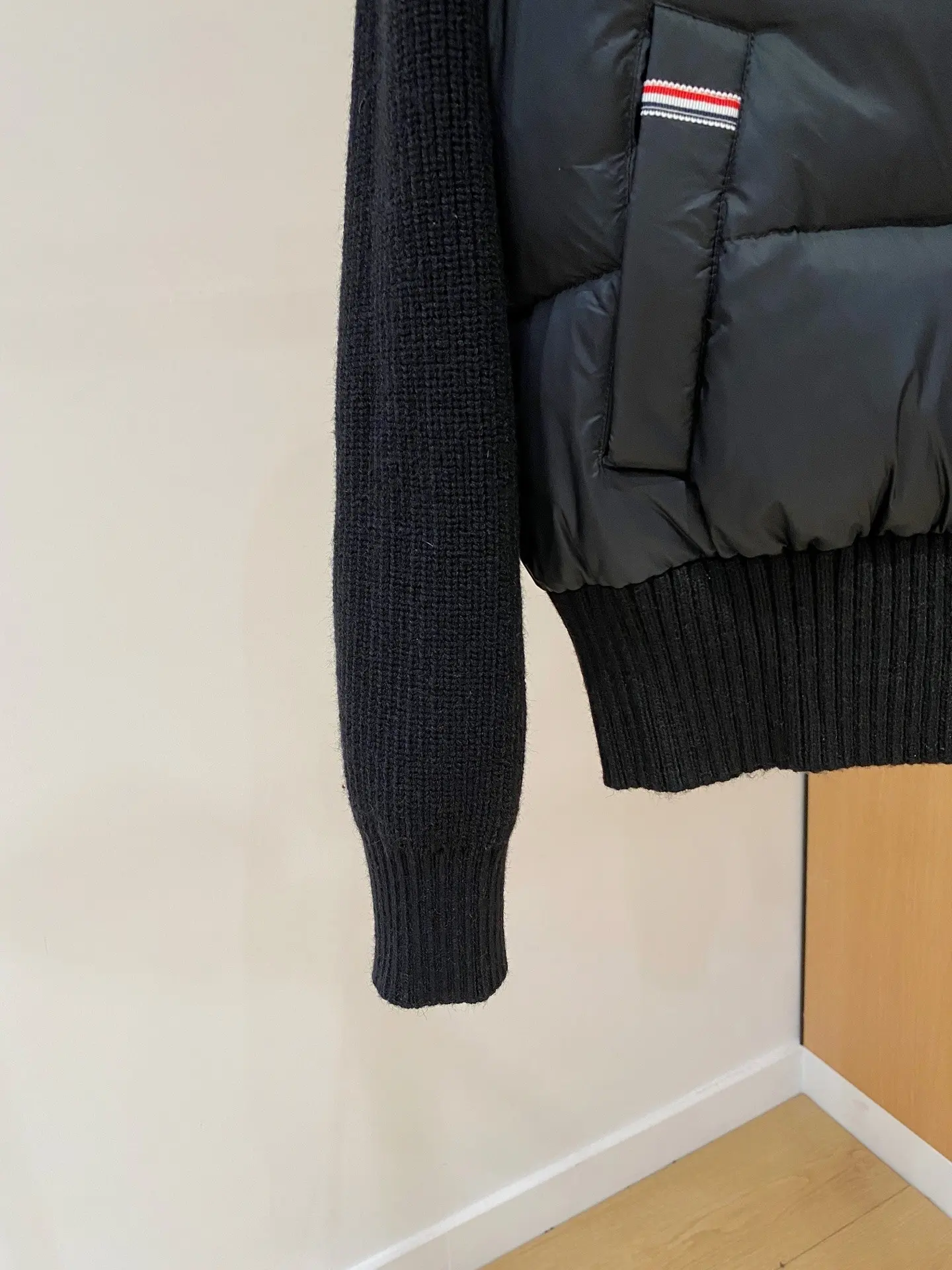 Hybrid Down-Filled Knit Sleeve Puffer Jacket D47020901 — view 8