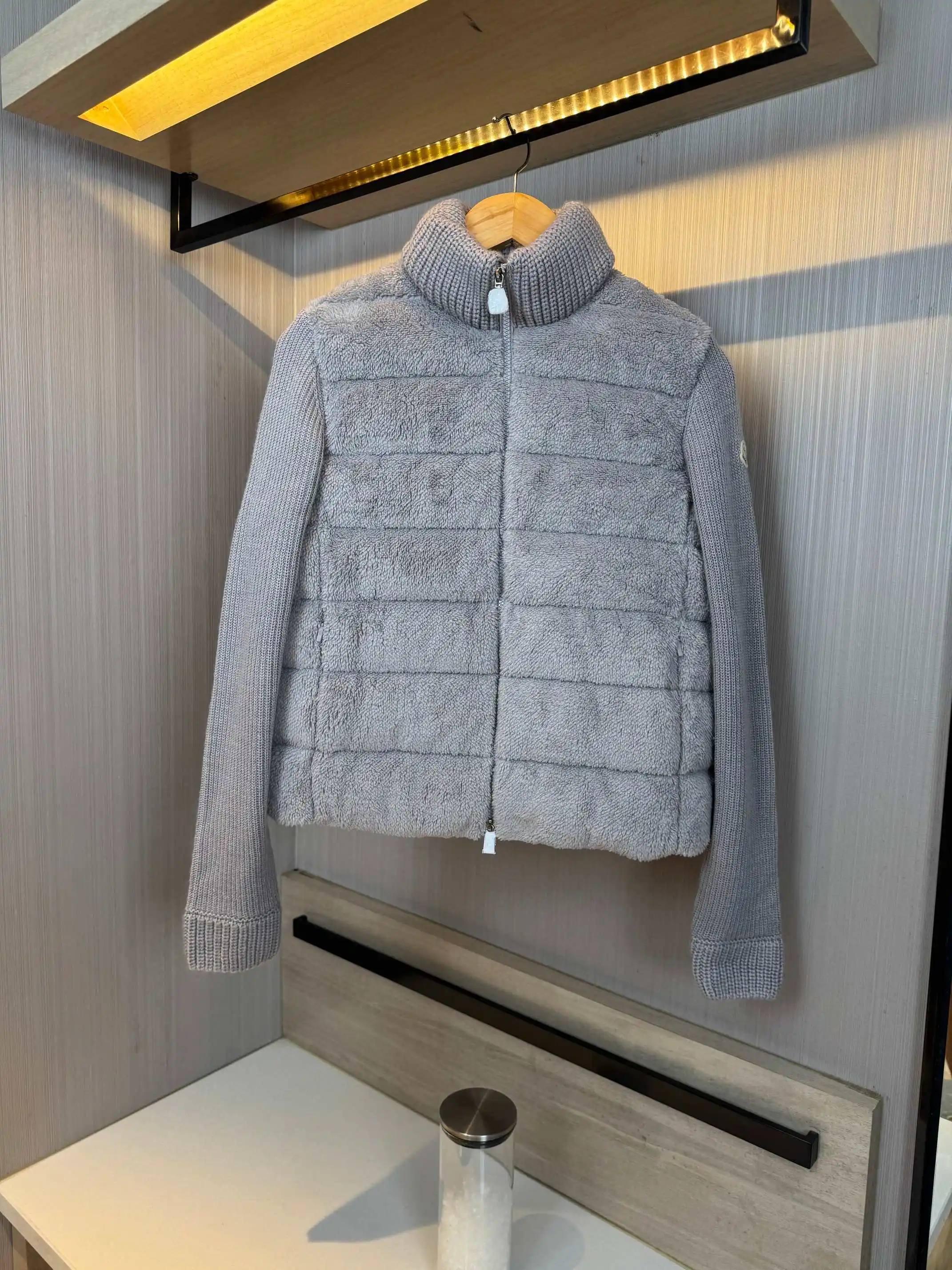 Moncler Quilted Knit Cardigan Down Jacket D47020890