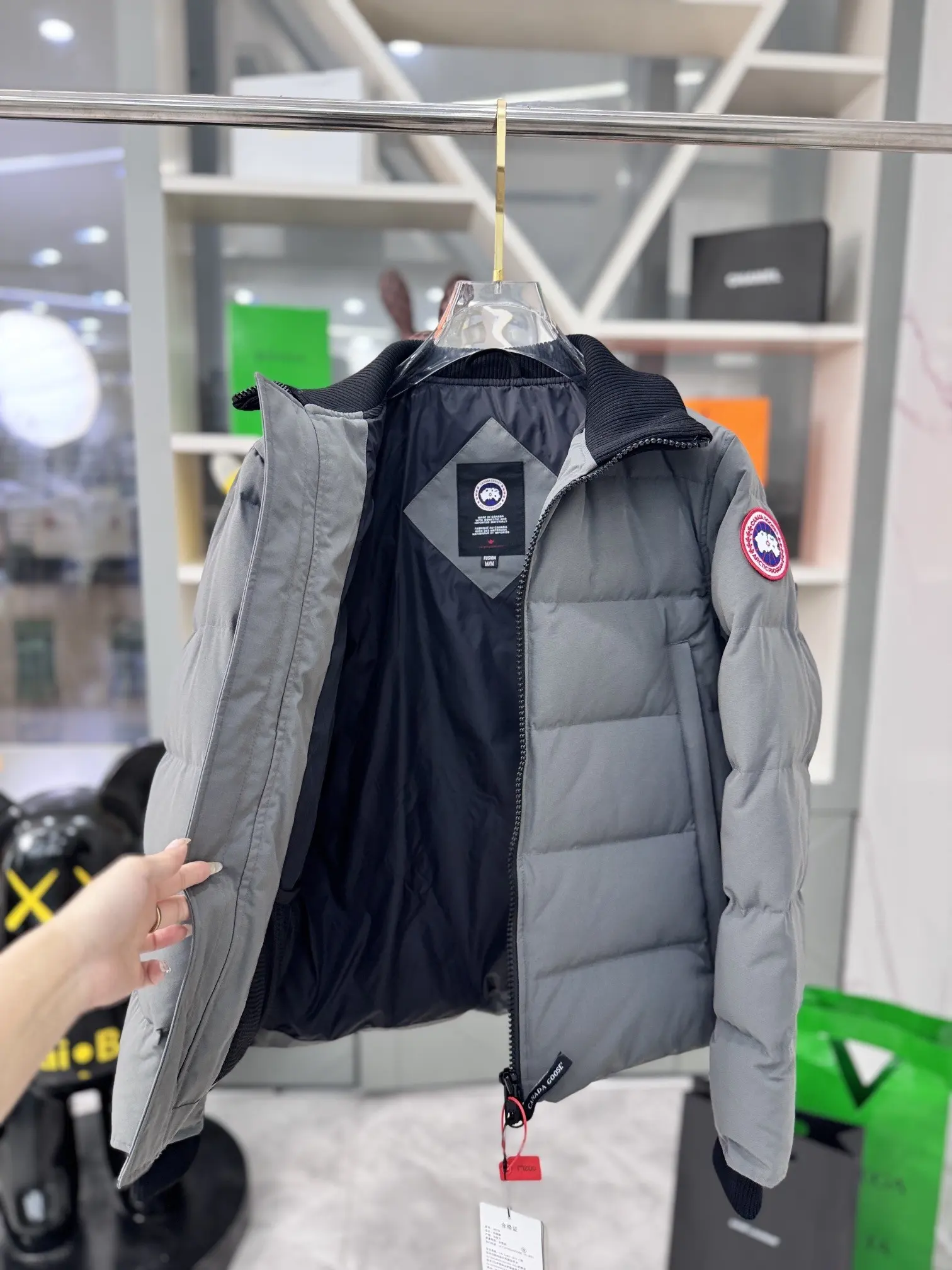Canada Goose Down-Filled Bomber Jacket D52020967 — view 3