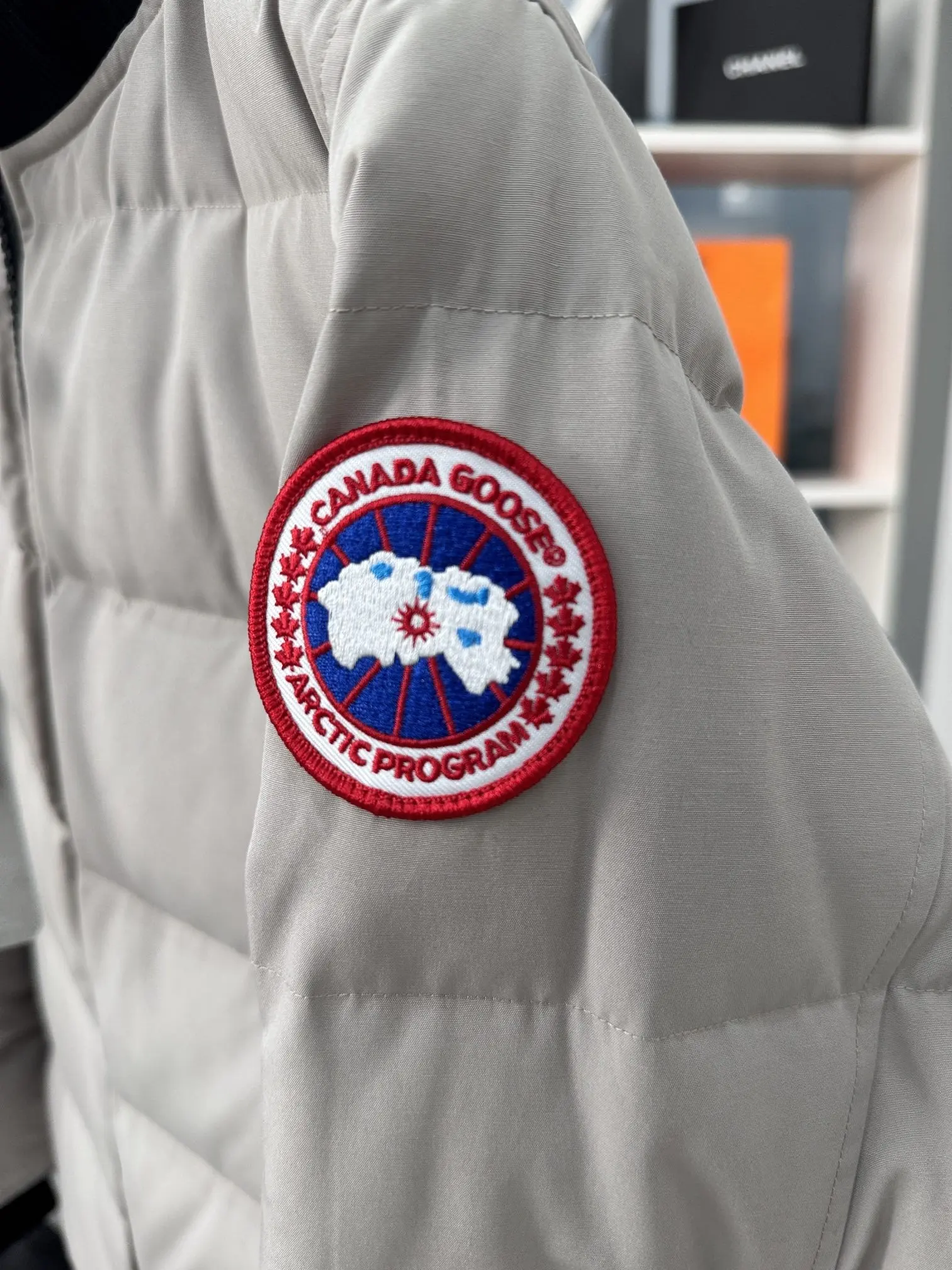Down-Filled Quilted Puffer Jacket D52020968 — view 3