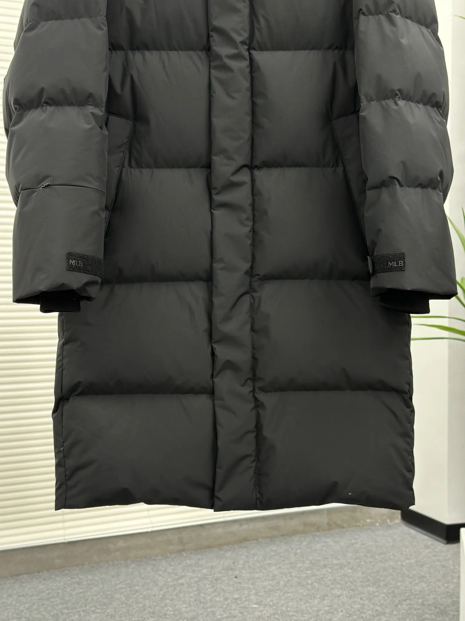 New York Yankees Longline Down Puffer Coat D53020988 — view 5