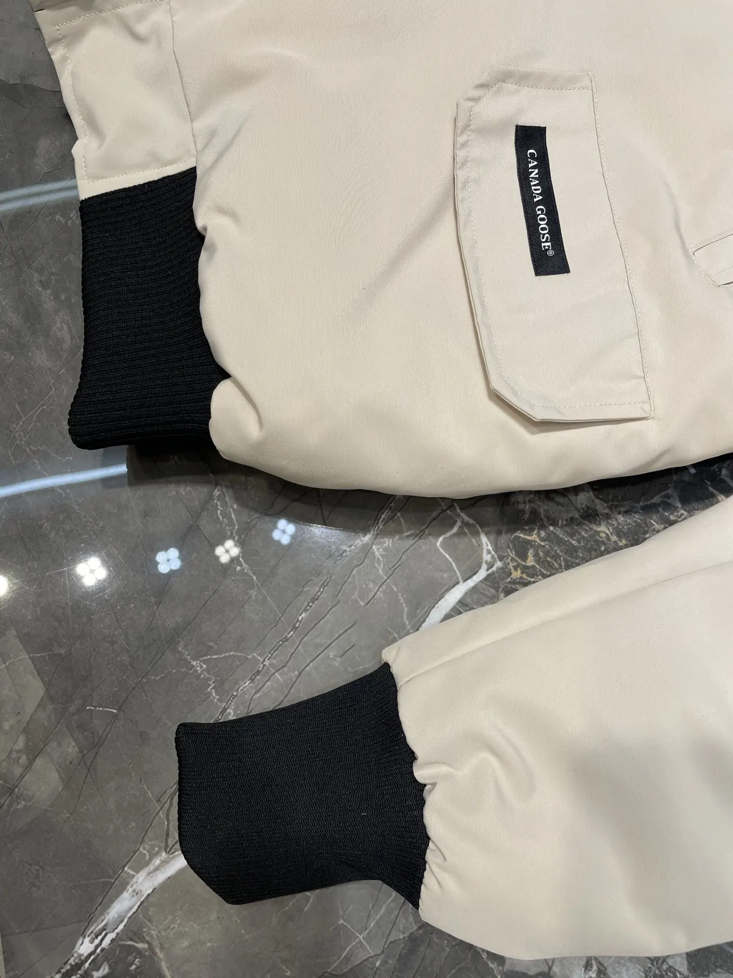 Chilliwack Fur-Trimmed Down Bomber Jacket D53020950 — view 13