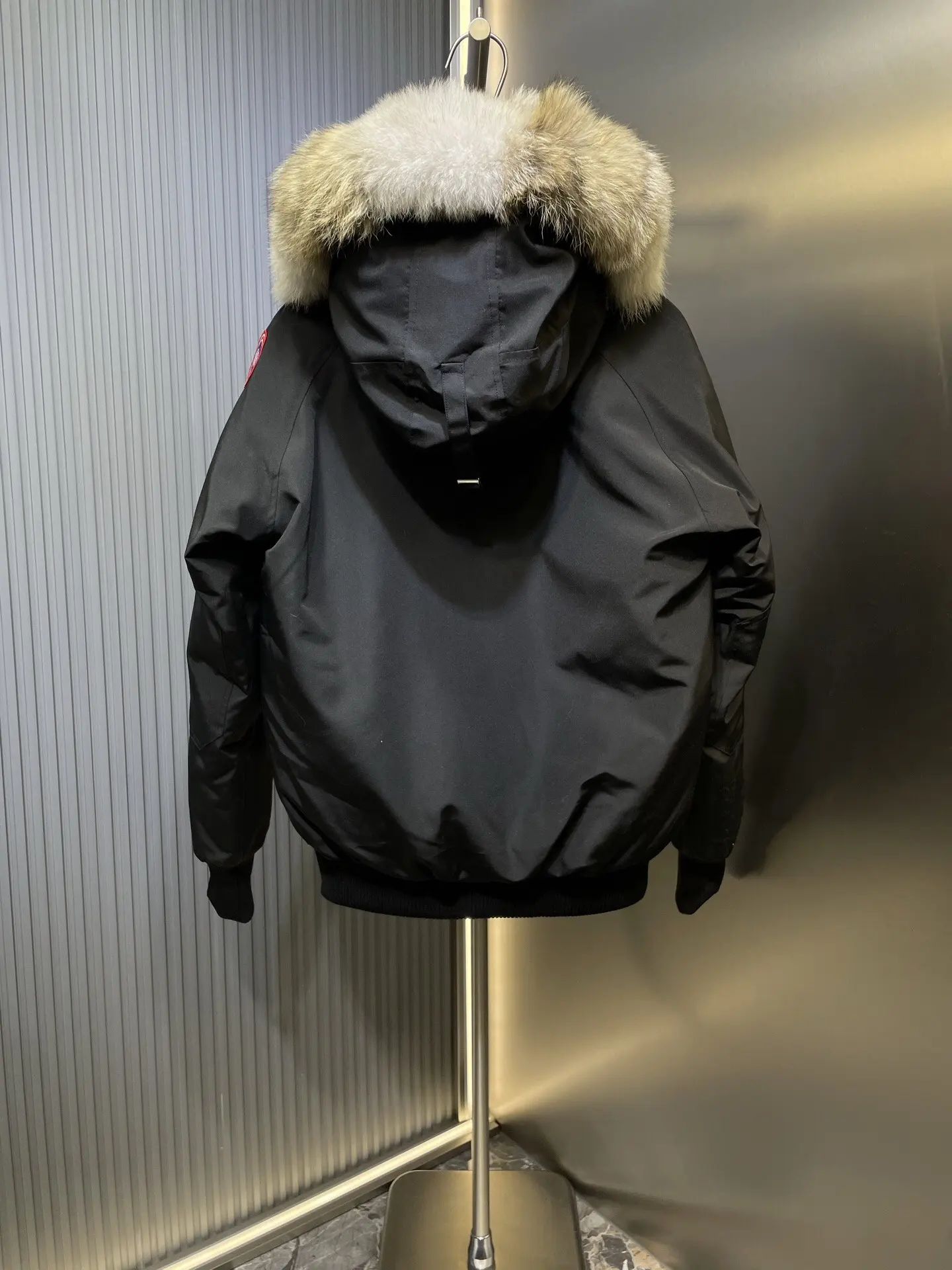 Chilliwack Fur-Trimmed Down Bomber Jacket D53020951 — view 5