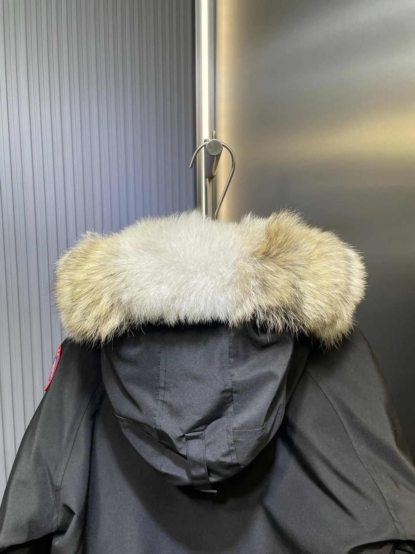 Chilliwack Fur-Trimmed Down Bomber Jacket D53020951 — view 6