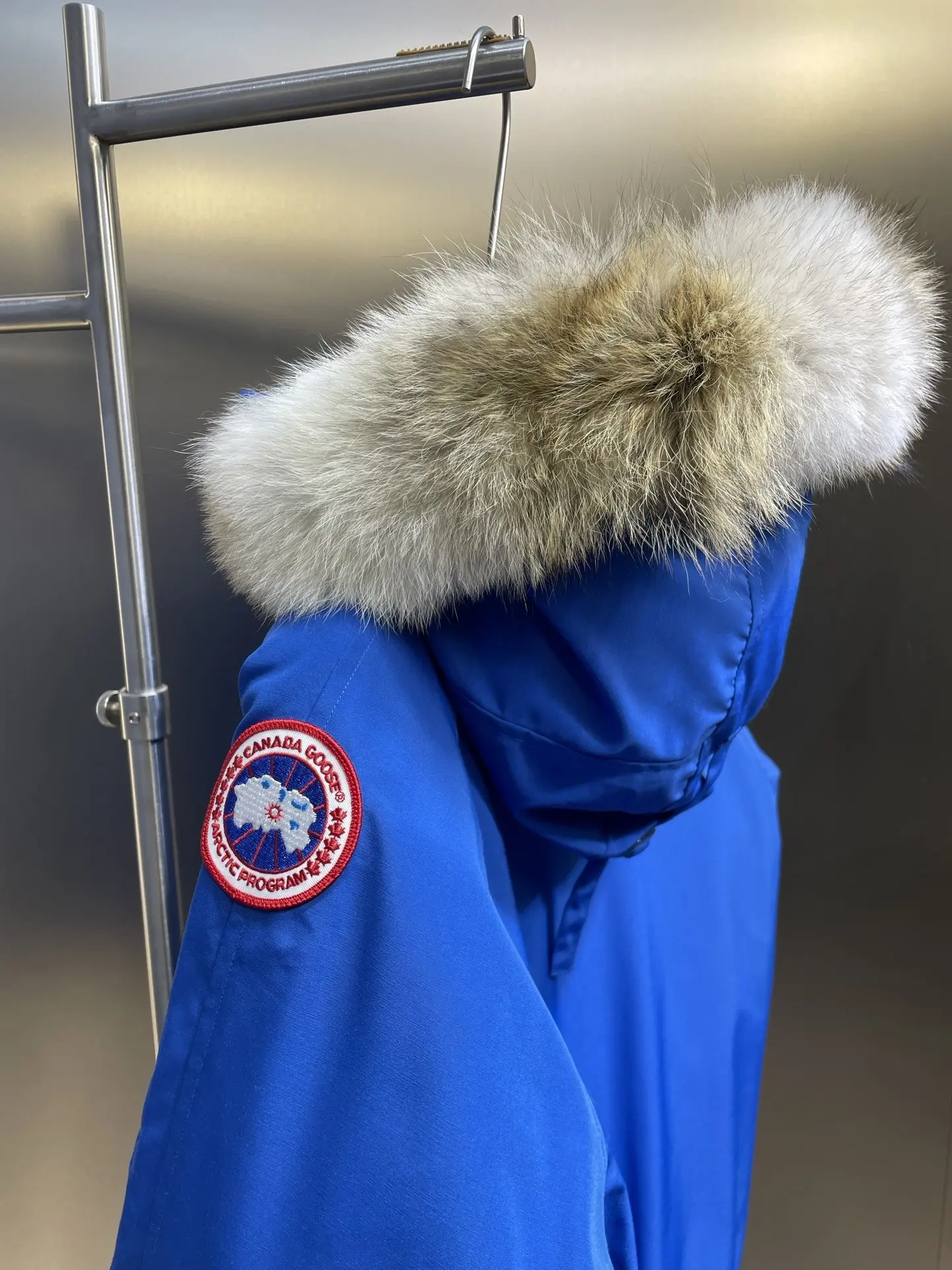 Chilliwack Fur-Trimmed Down Bomber Jacket D53020948 — view 7