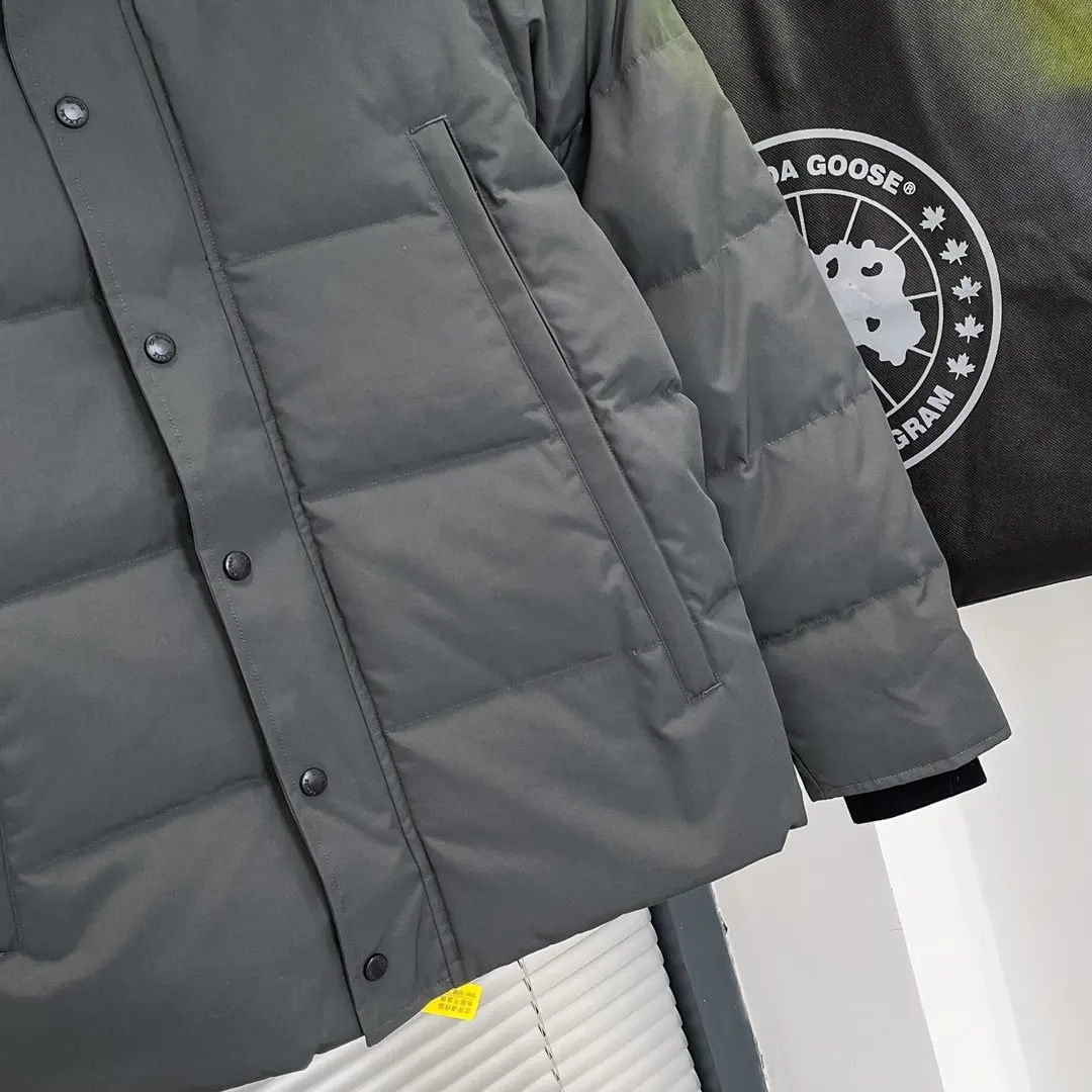 Fur-Trimmed Down-Filled Puffer Jacket D54020936 — view 4