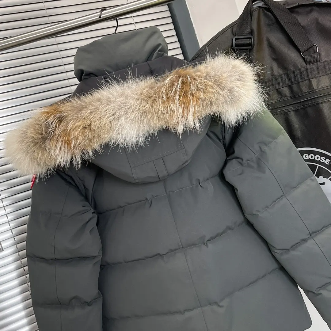 Fur-Trimmed Down-Filled Puffer Jacket D54020936 — view 6