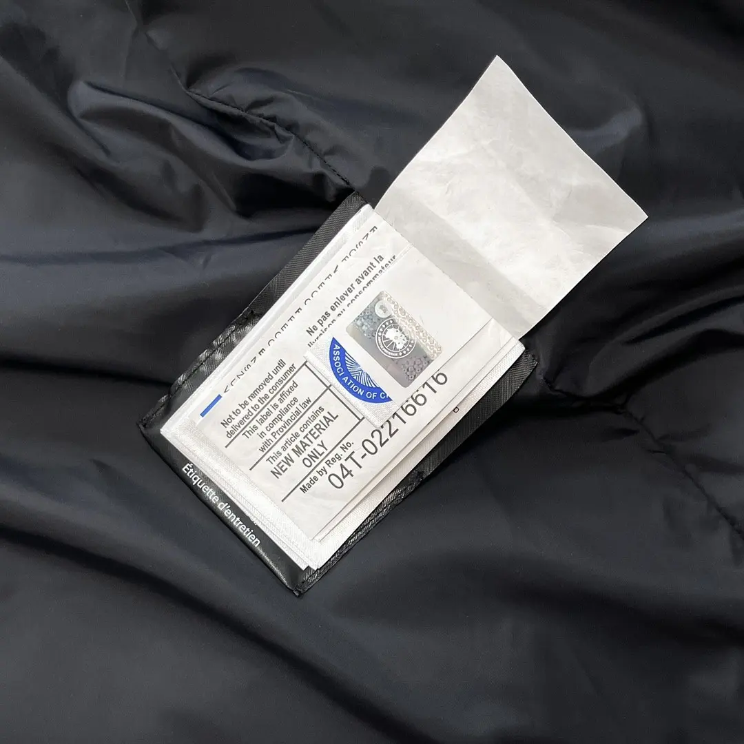 Fur-Trimmed Down-Filled Puffer Jacket D54020939 — view 9