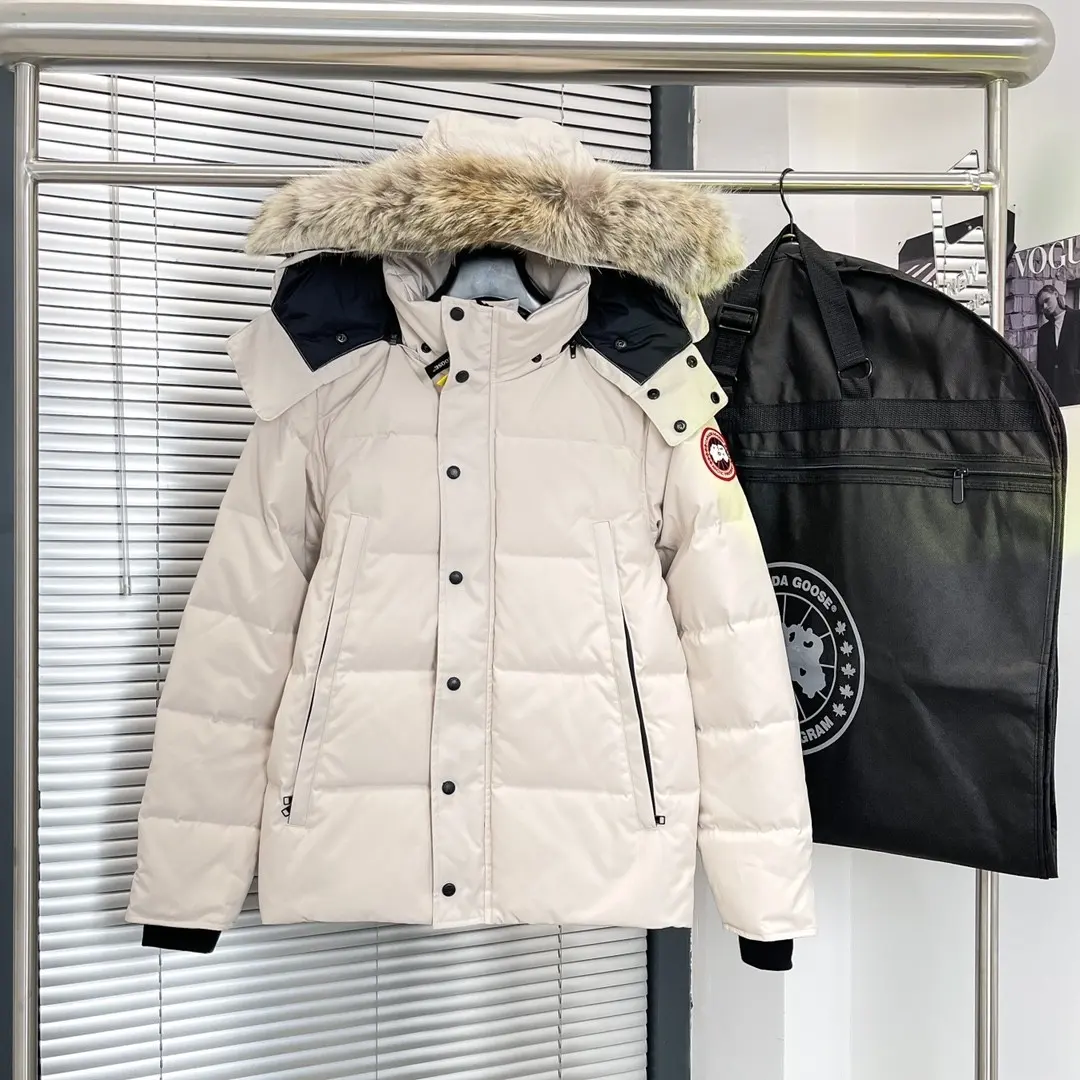 Canada Goose Fur-Trimmed Down Puffer Jacket D54020938
