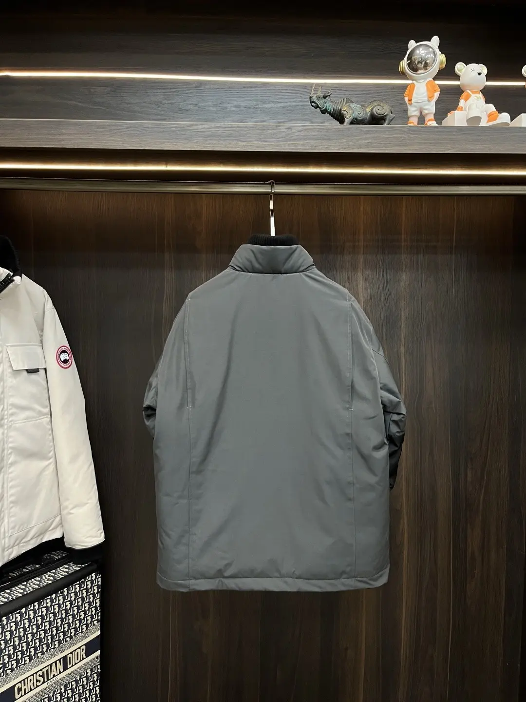 Down-Filled Stand-Collar Puffer Jacket D55020941 — view 4