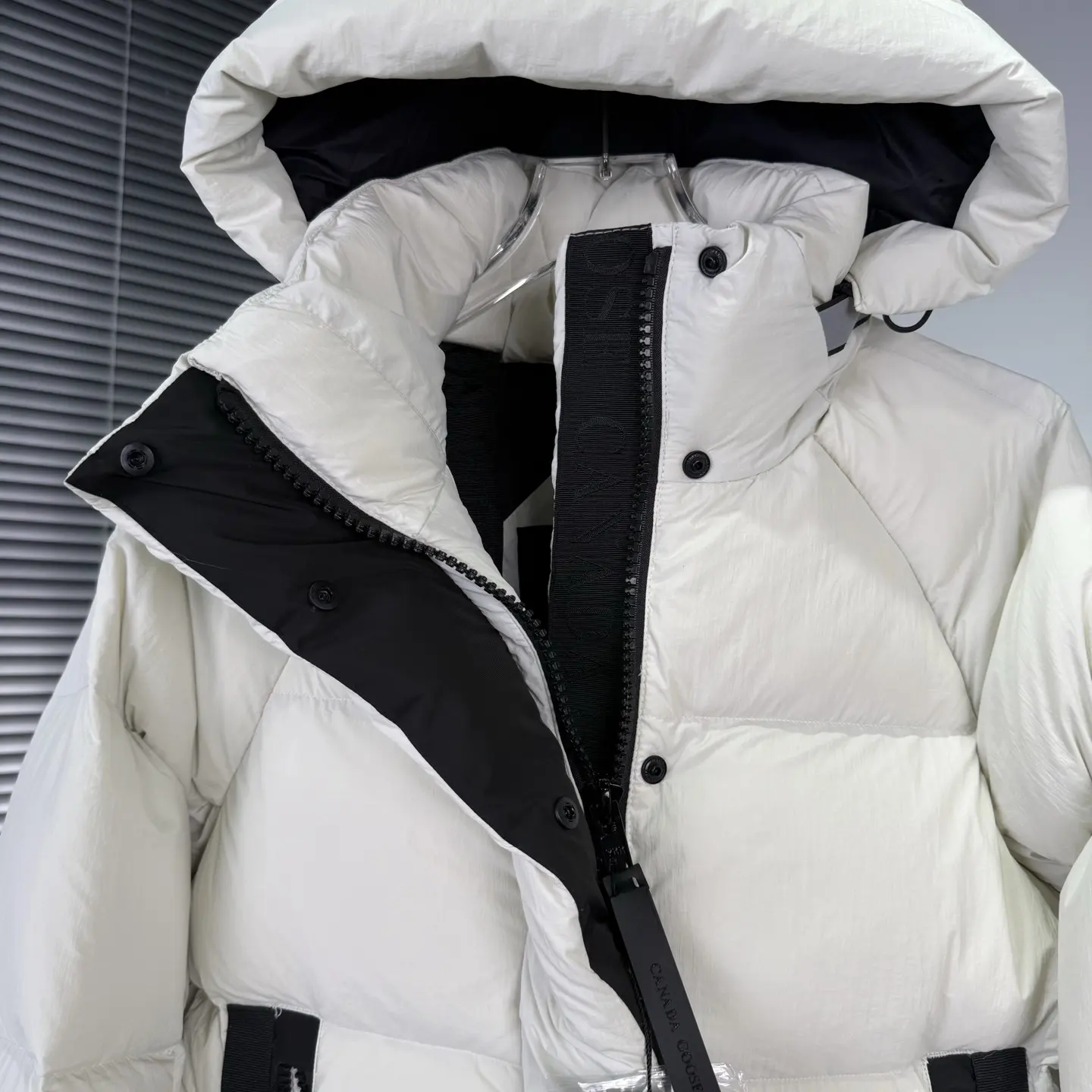 Canada Goose Black Label Hooded Puffer Jacket D55020981 — view 5