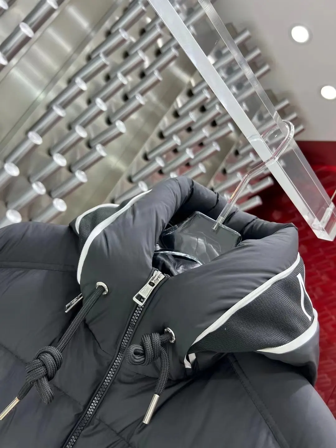 Hooded Down-Filled Puffer Jacket D57020974 — view 3