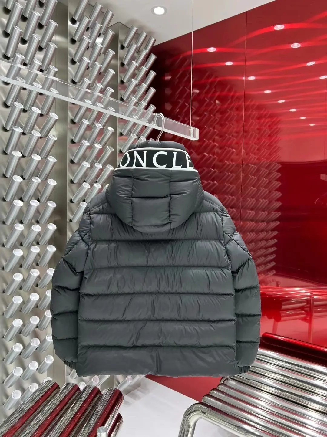 Hooded Down-Filled Puffer Jacket D57020974 — view 8
