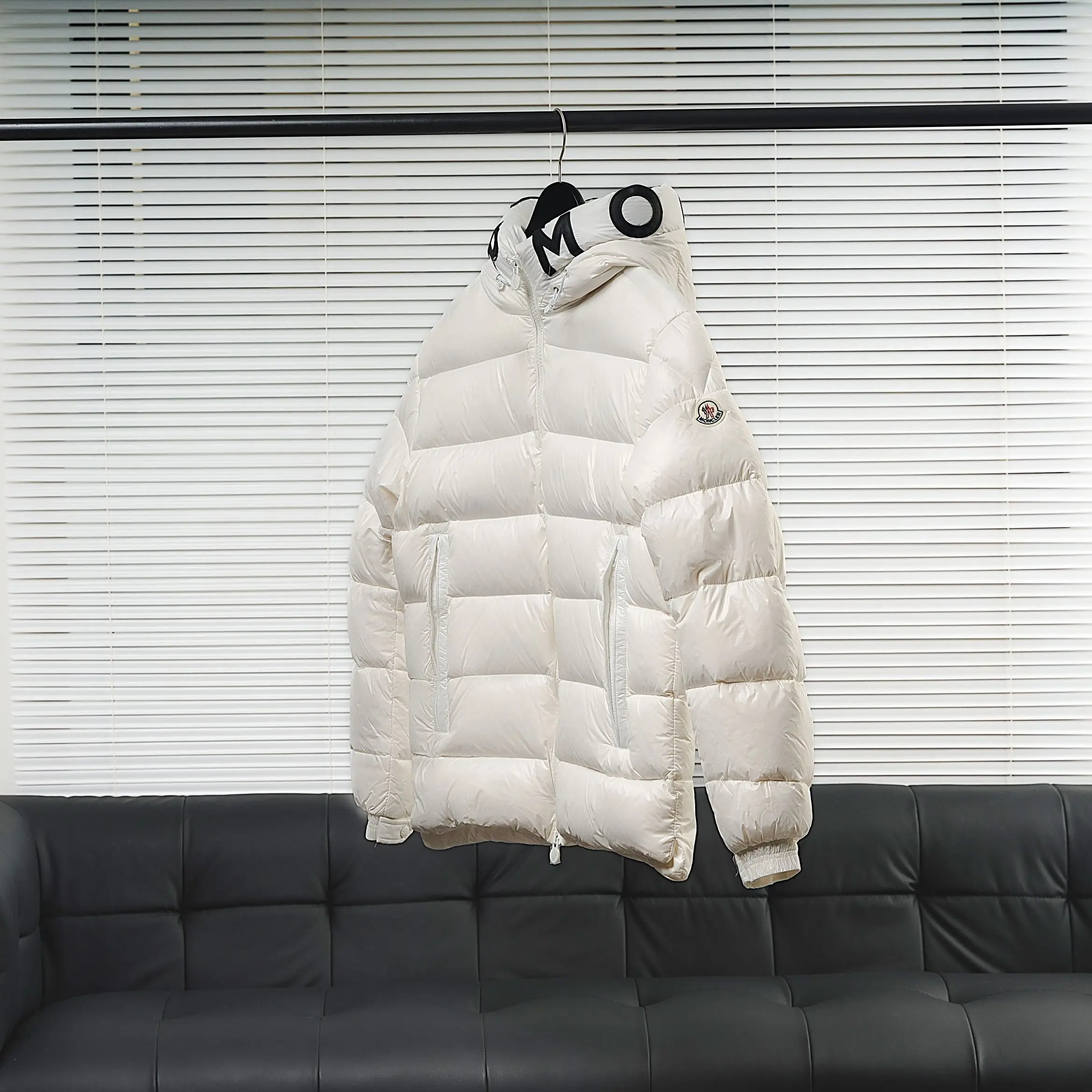 Salzman Hooded Down-Filled Puffer Jacket D57020972 — view 2