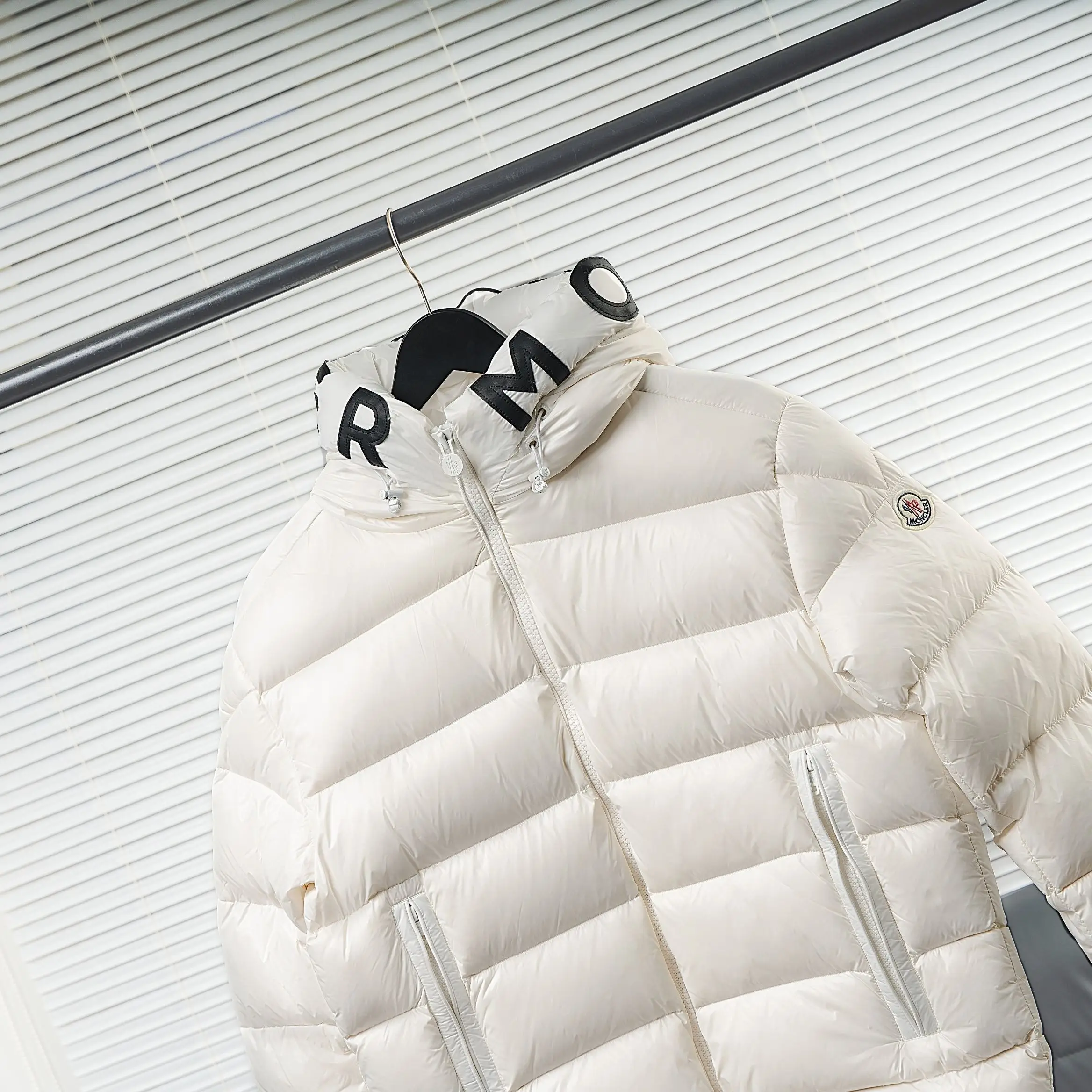 Salzman Hooded Down-Filled Puffer Jacket D57020972 — view 6