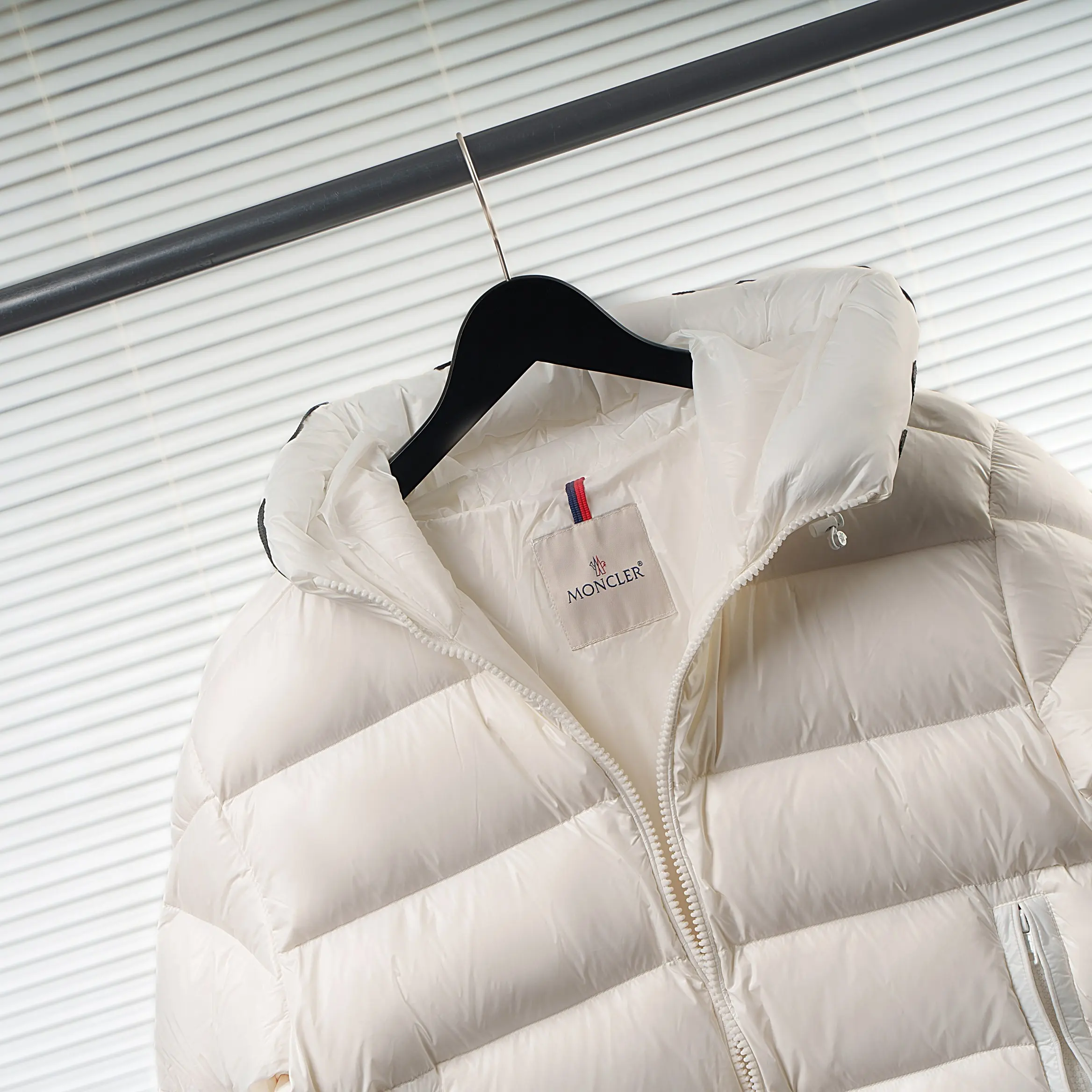 Salzman Hooded Down-Filled Puffer Jacket D57020972 — view 8