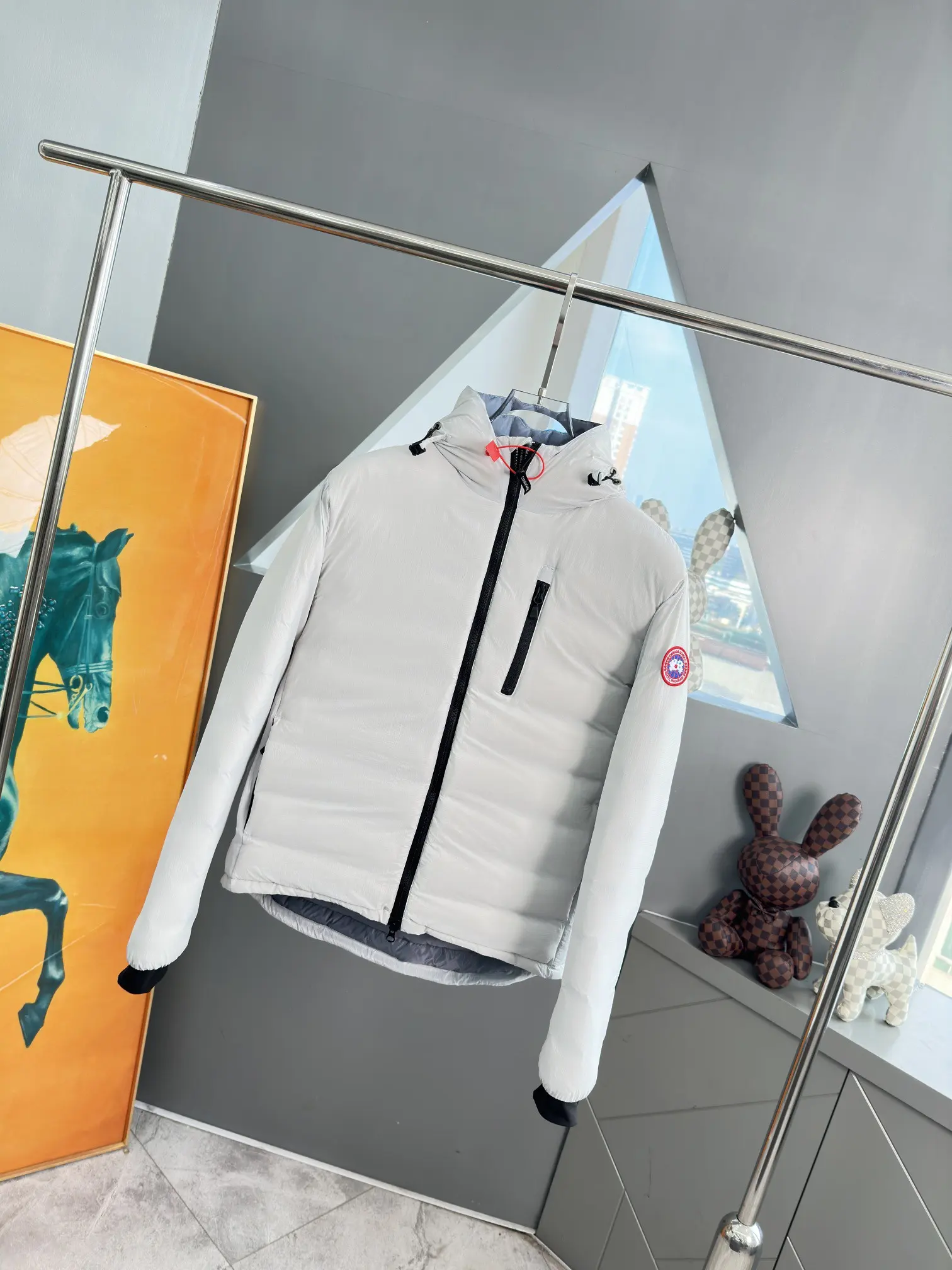 Lightweight Hooded Down Puffer Jacket D59020970