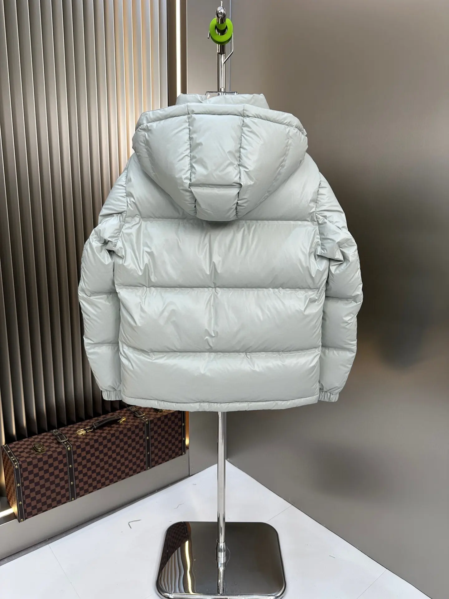 Hooded Down-Filled Puffer Jacket D59020886 — view 7