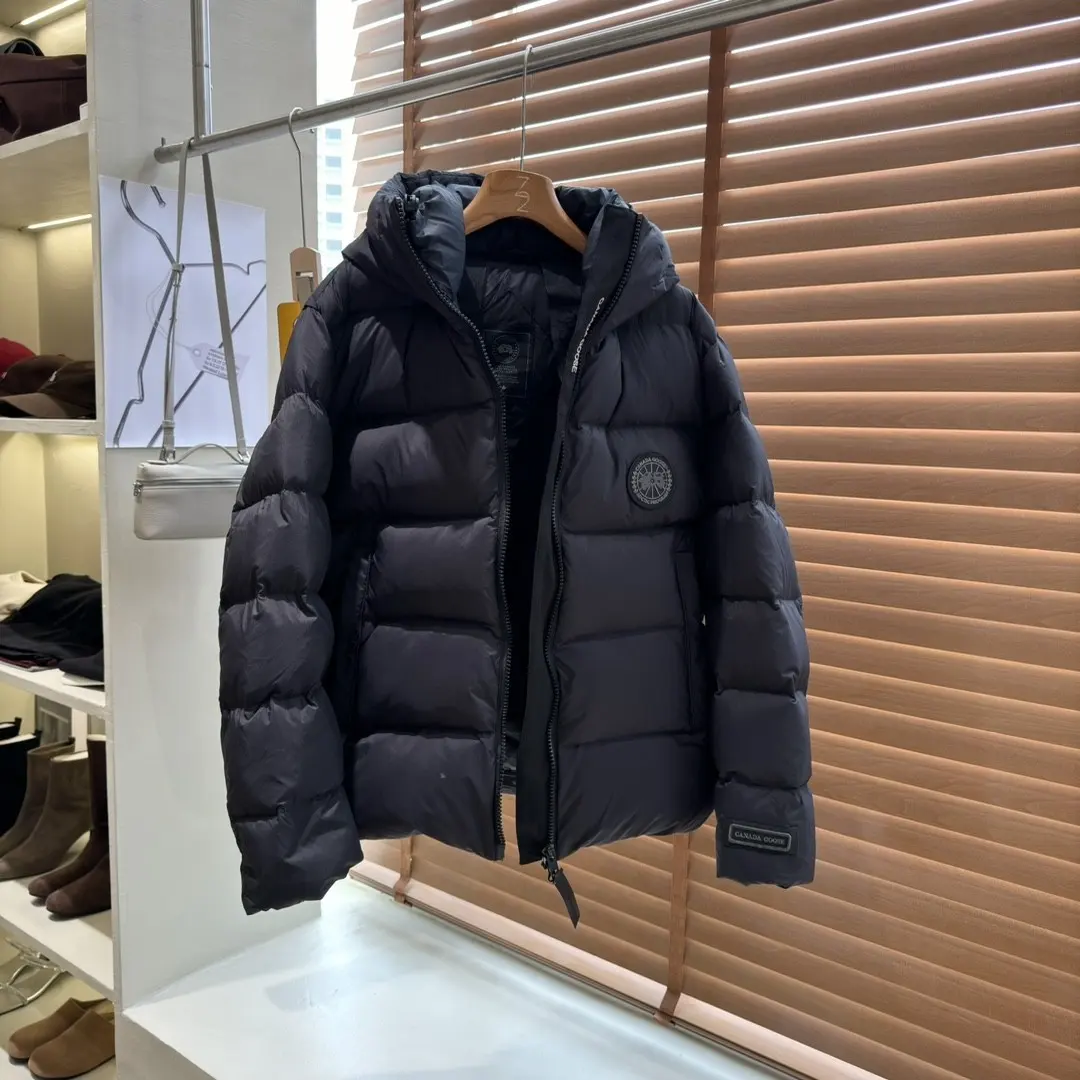 Black Label Hooded Down Puffer Jacket D60020934 — view 4