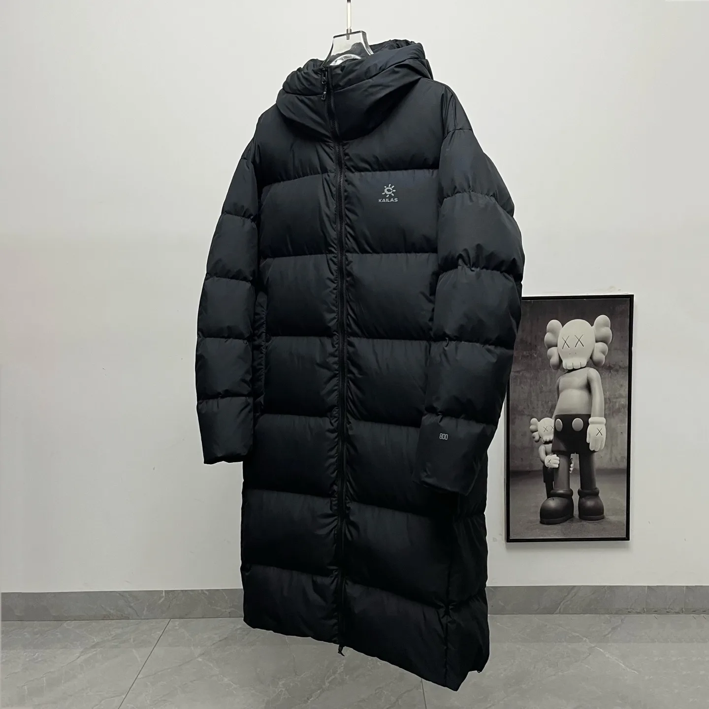 Whistler Longline Hooded Down Parka D60019028 — view 2