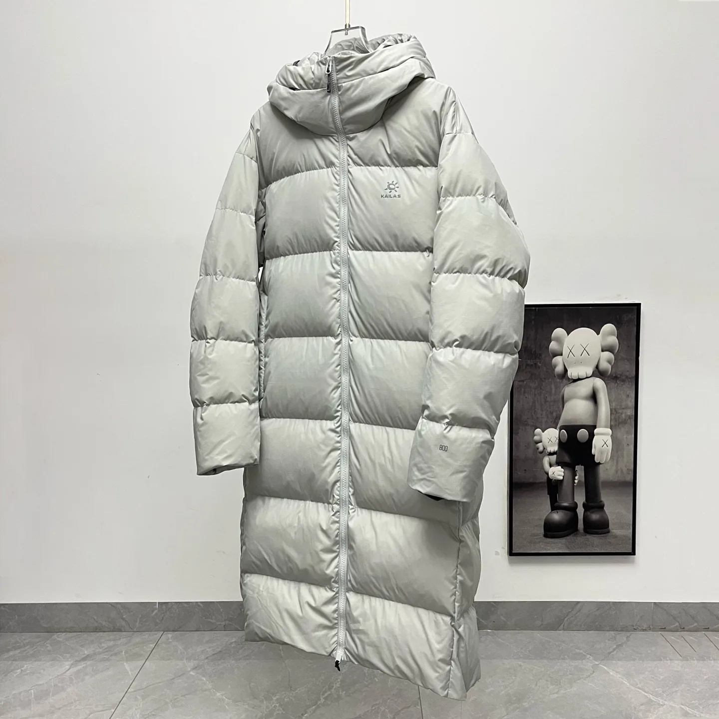 Whistler Longline Hooded Down Parka D60019029 — view 2