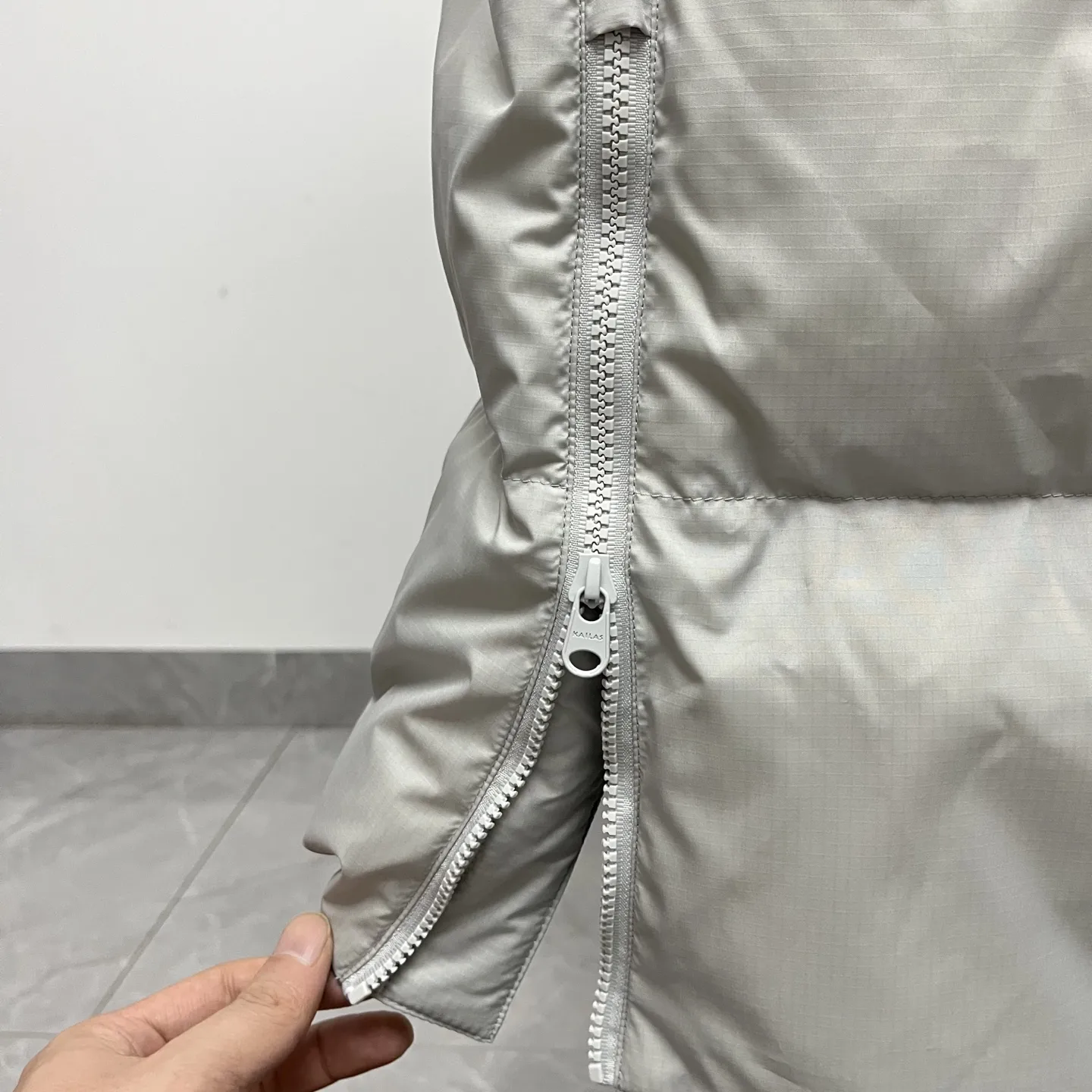 Whistler Longline Hooded Down Parka D60019029 — view 9