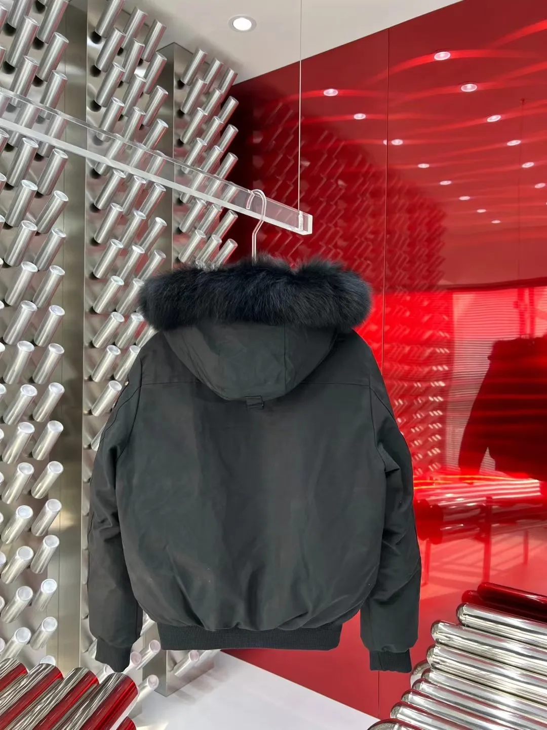 Moose Knuckles Fur-Trimmed Down Bomber Jacket D64020920 — view 8