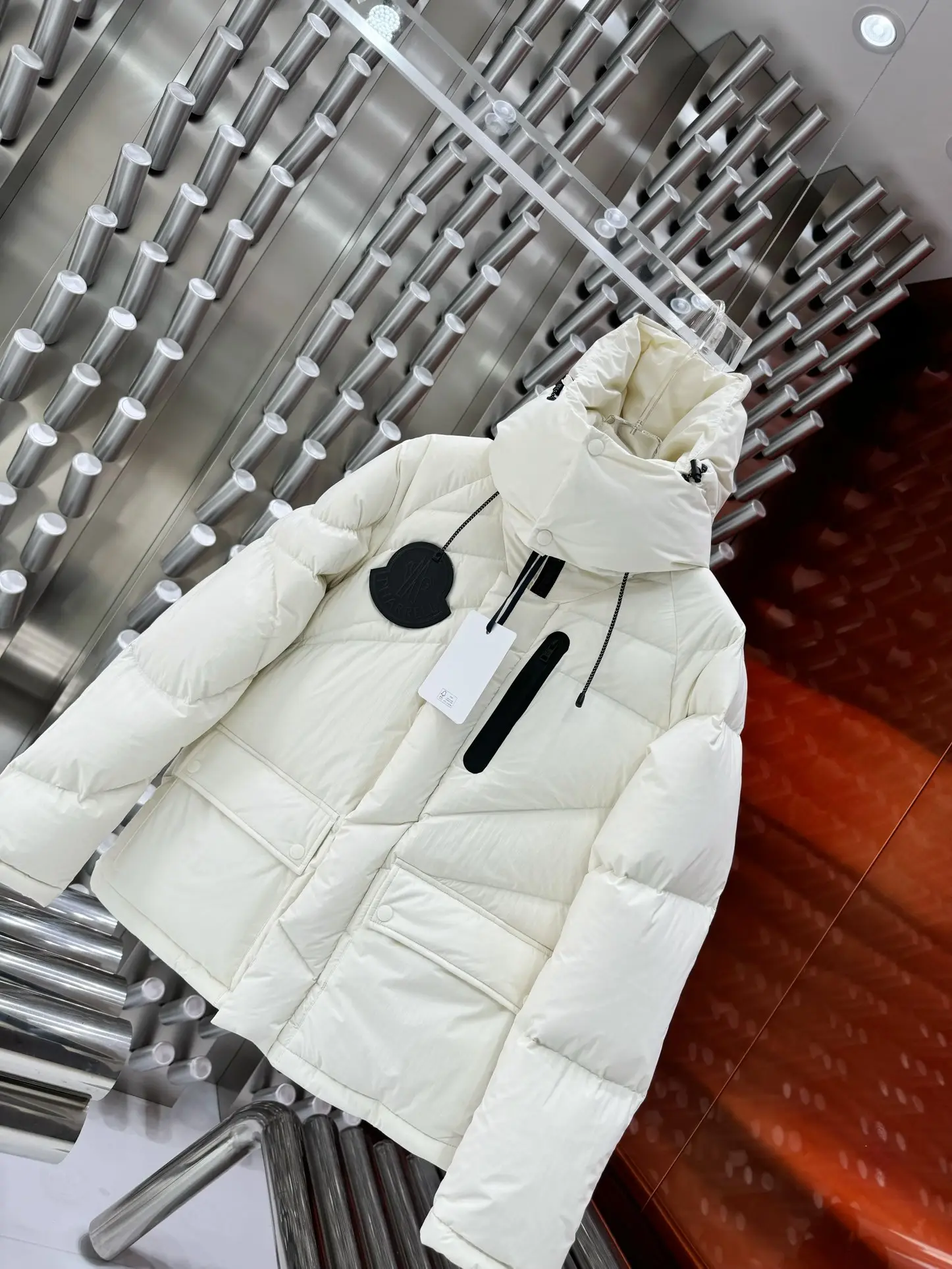 Hooded Down-Filled Puffer Jacket D65020876 — view 3