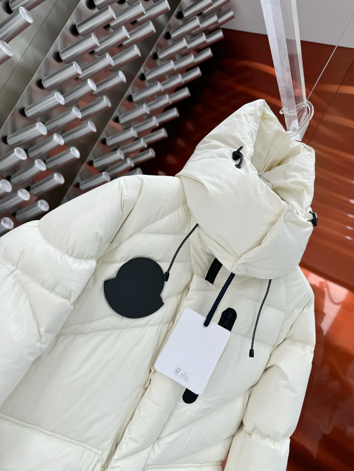 Hooded Down-Filled Puffer Jacket D65020876 — view 5