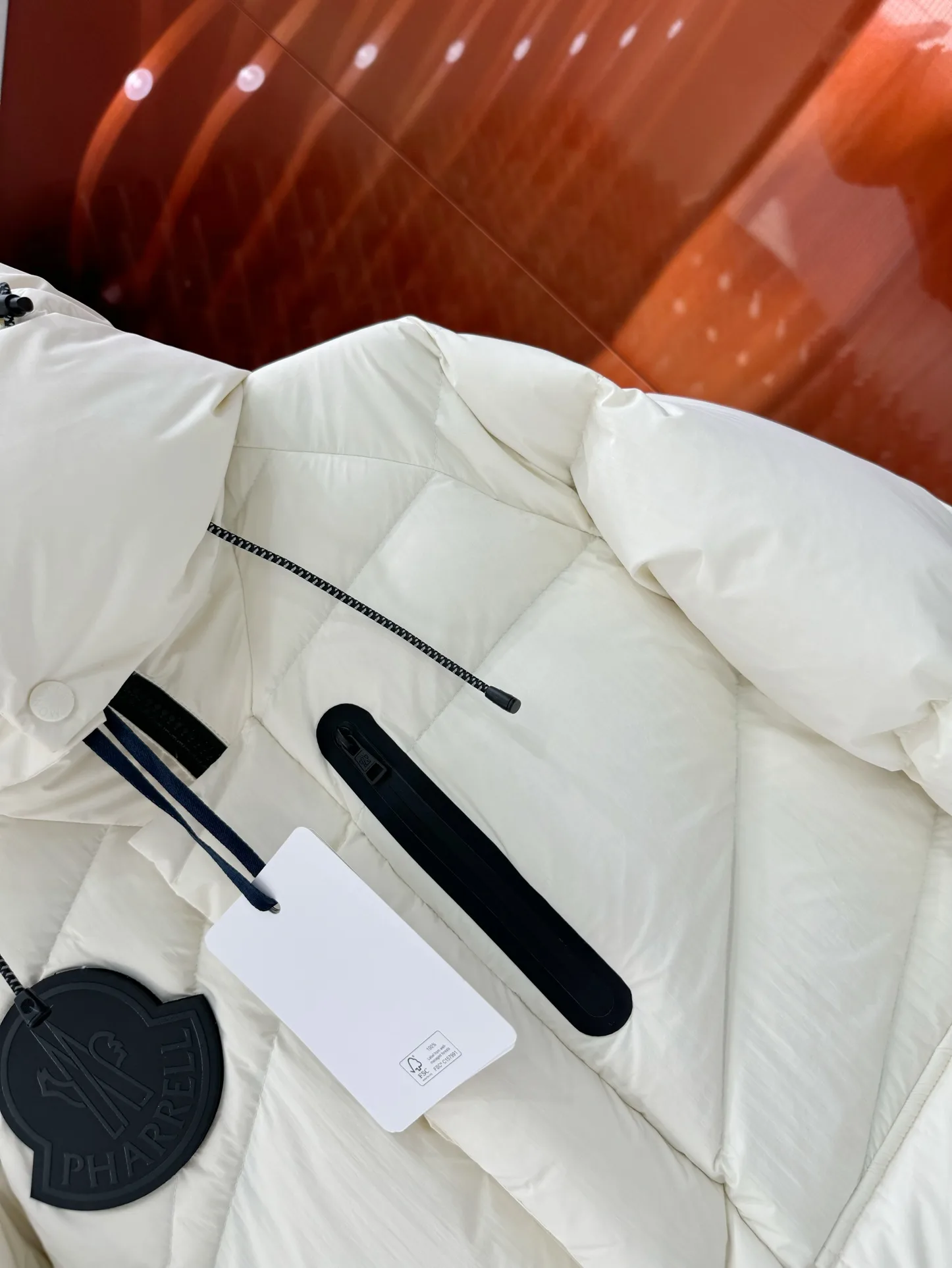 Hooded Down-Filled Puffer Jacket D65020876 — view 6