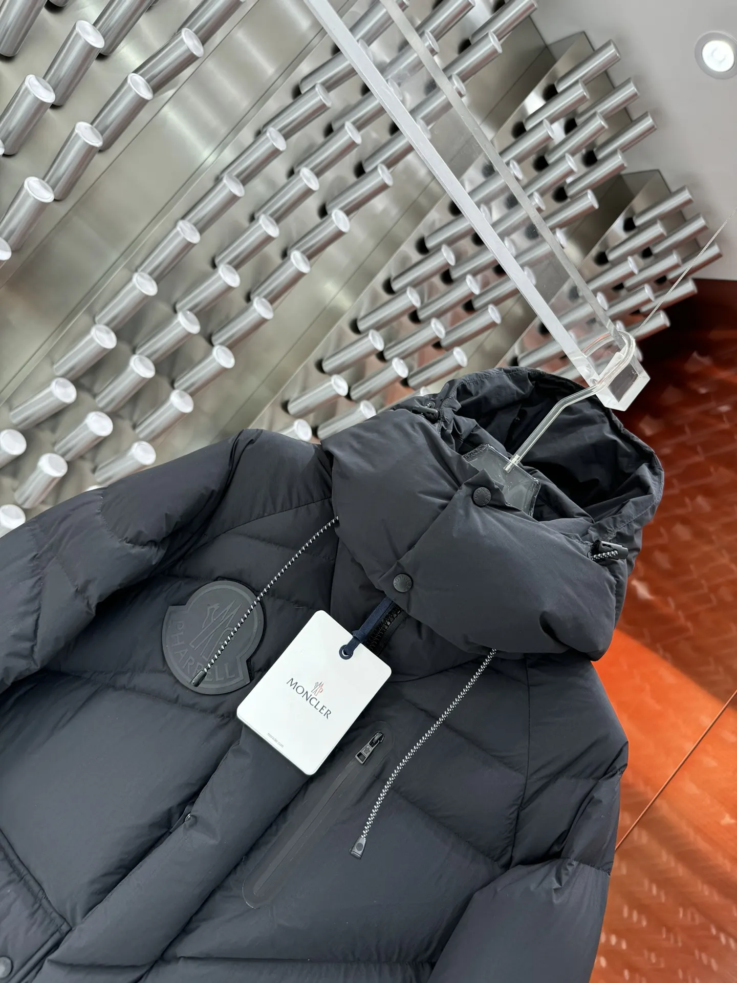 Moncler x Pharrell Williams Down-Filled Puffer Jacket D65020875 — view 2