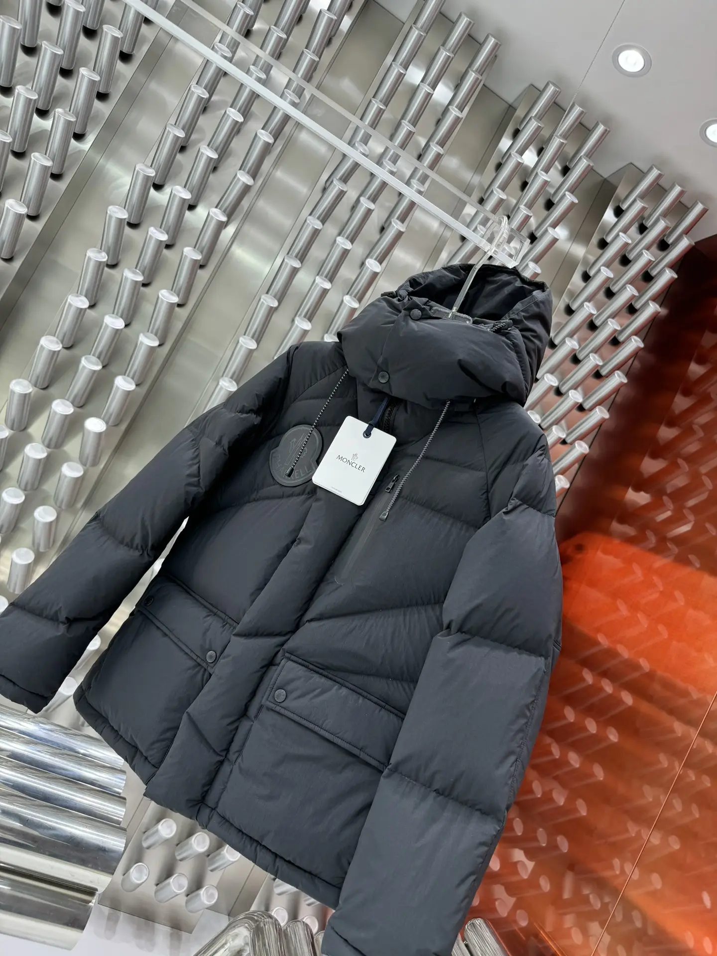 Moncler x Pharrell Williams Down-Filled Puffer Jacket D65020875 — view 5