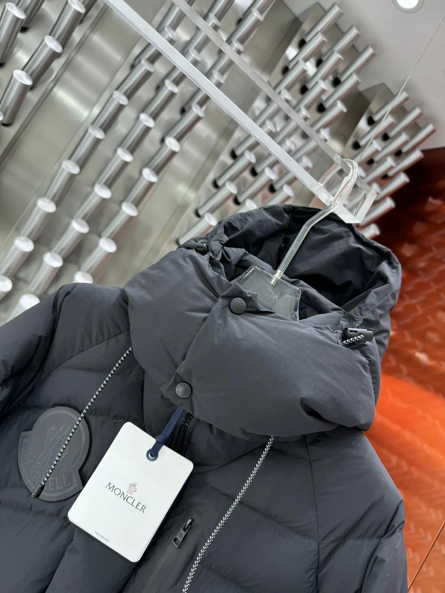 Moncler x Pharrell Williams Down-Filled Puffer Jacket D65020875 — view 6