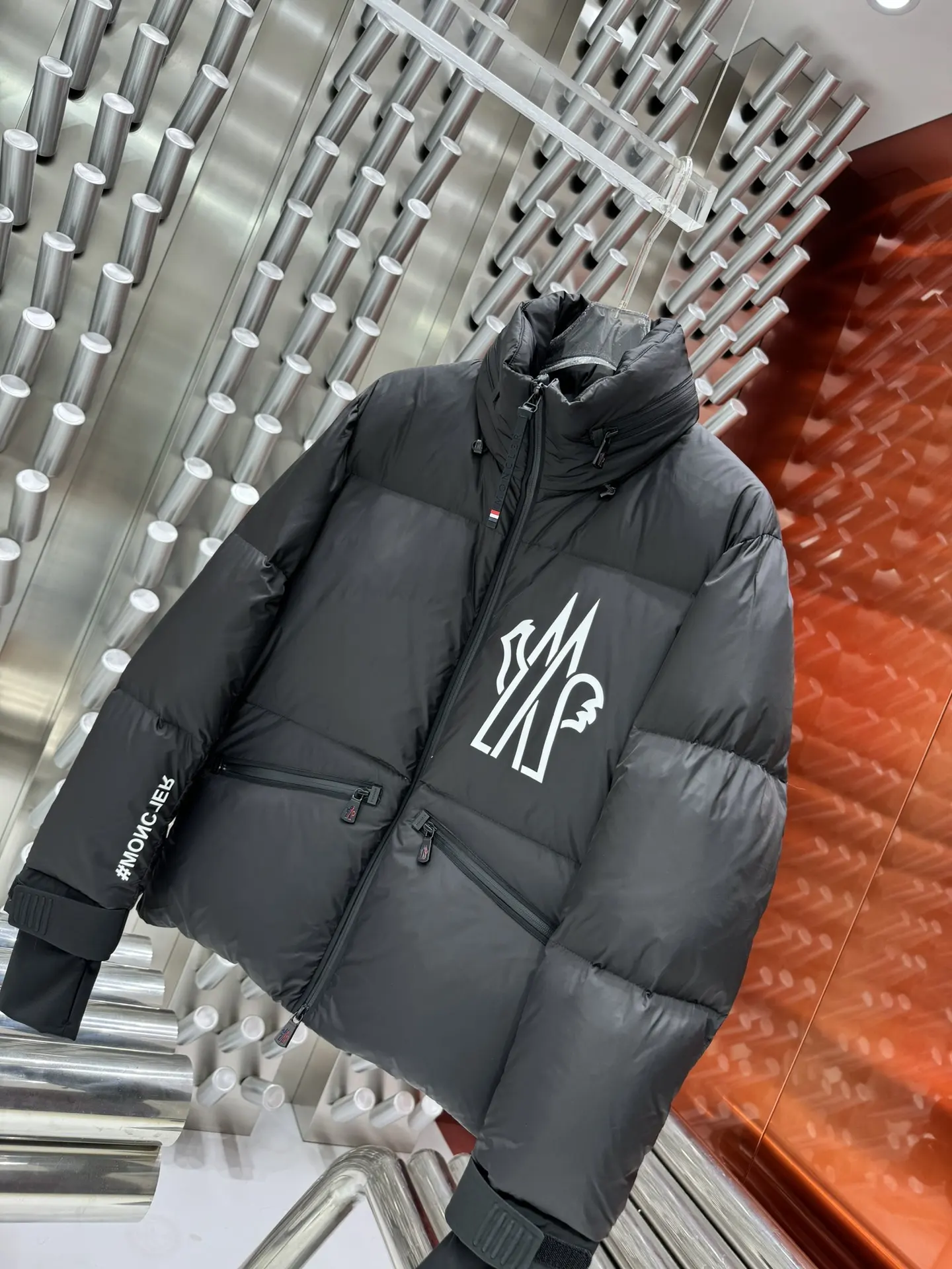 Logo-Print Down-Filled Puffer Jacket D65020871 — view 3