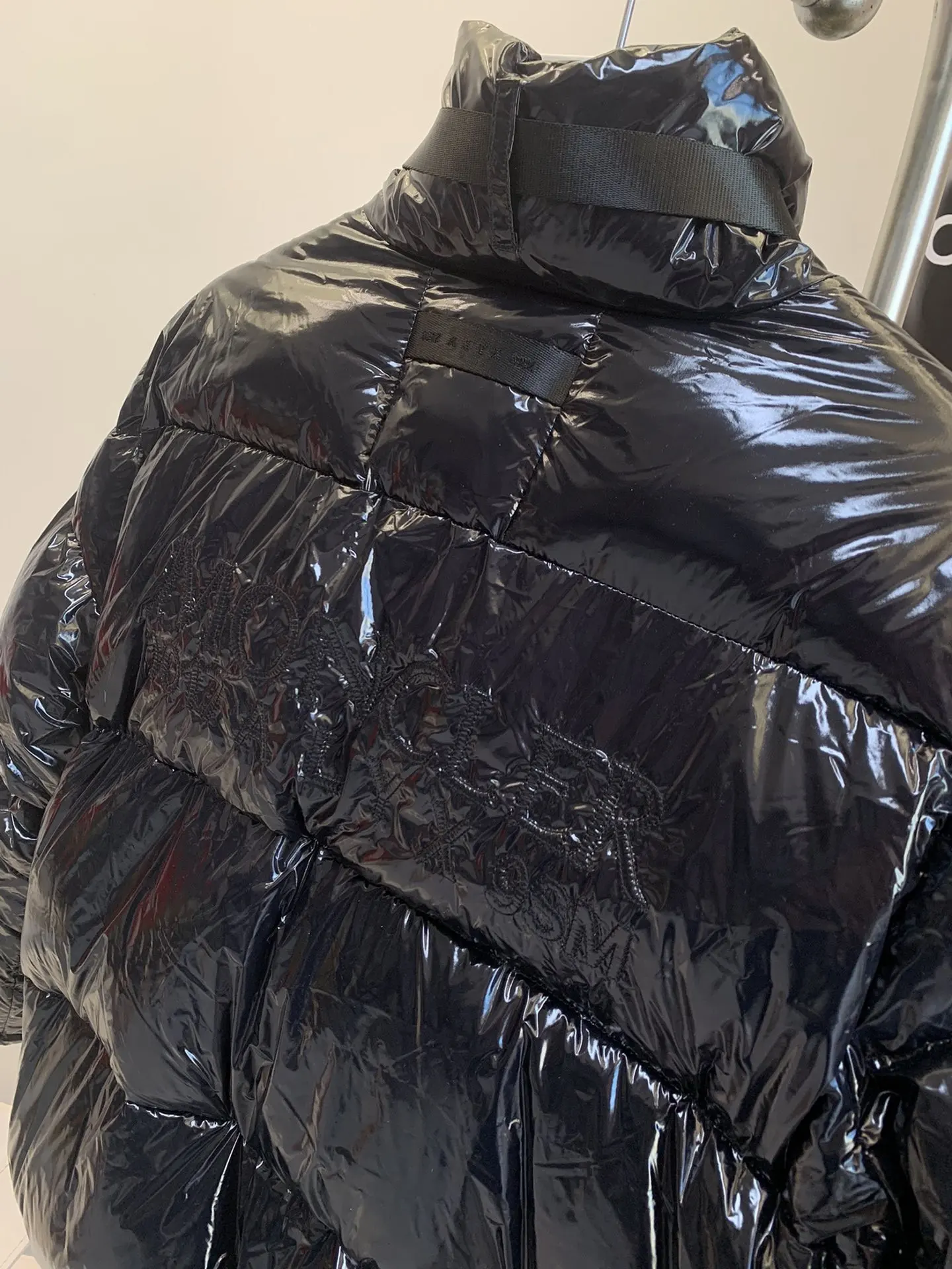 Moncler x 1017 ALYX 9SM Glossy Down Jacket D70020911 — view 2
