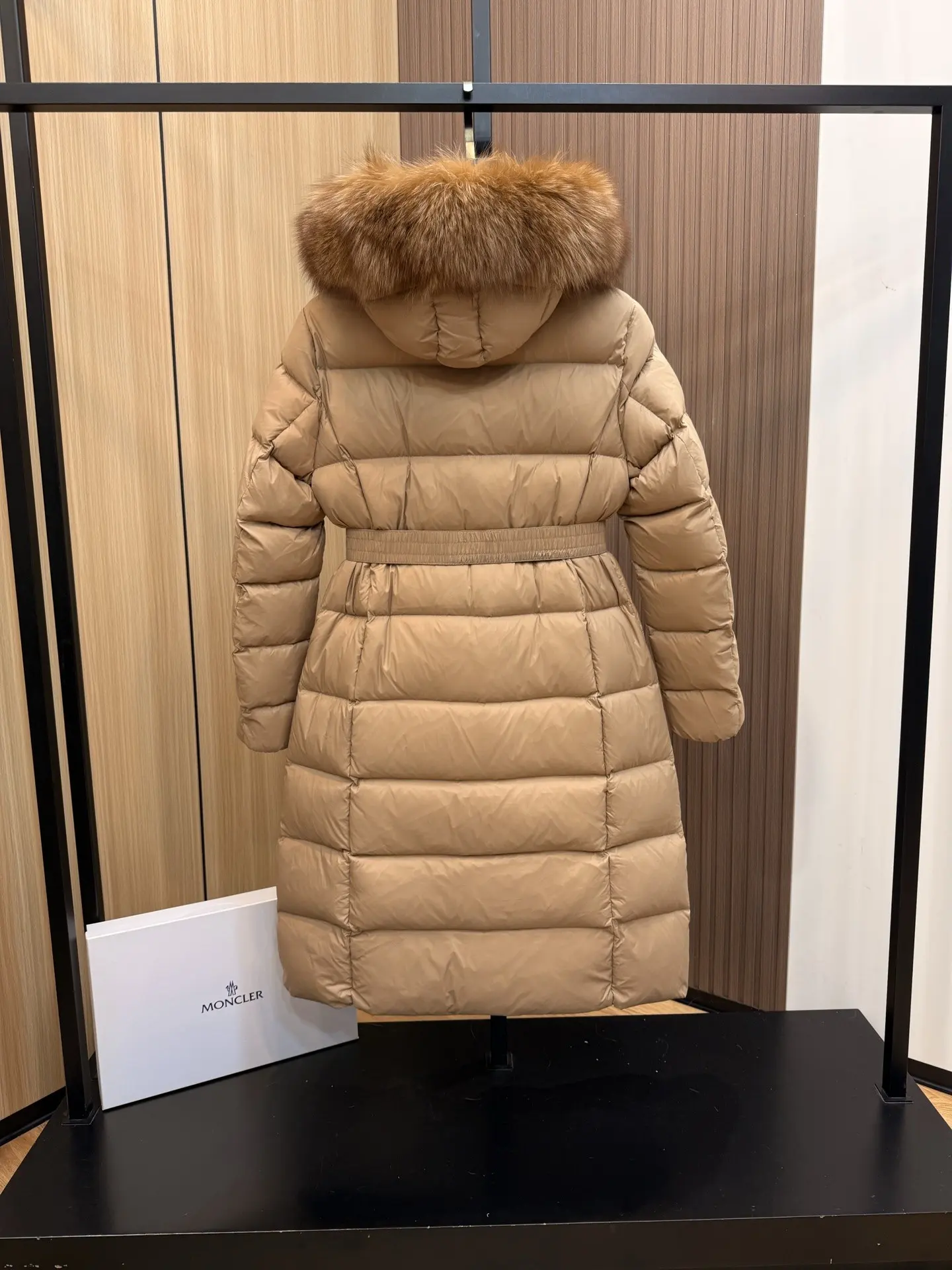 Boed Fur-Trimmed Belted Down Jacket D70020892 — view 5