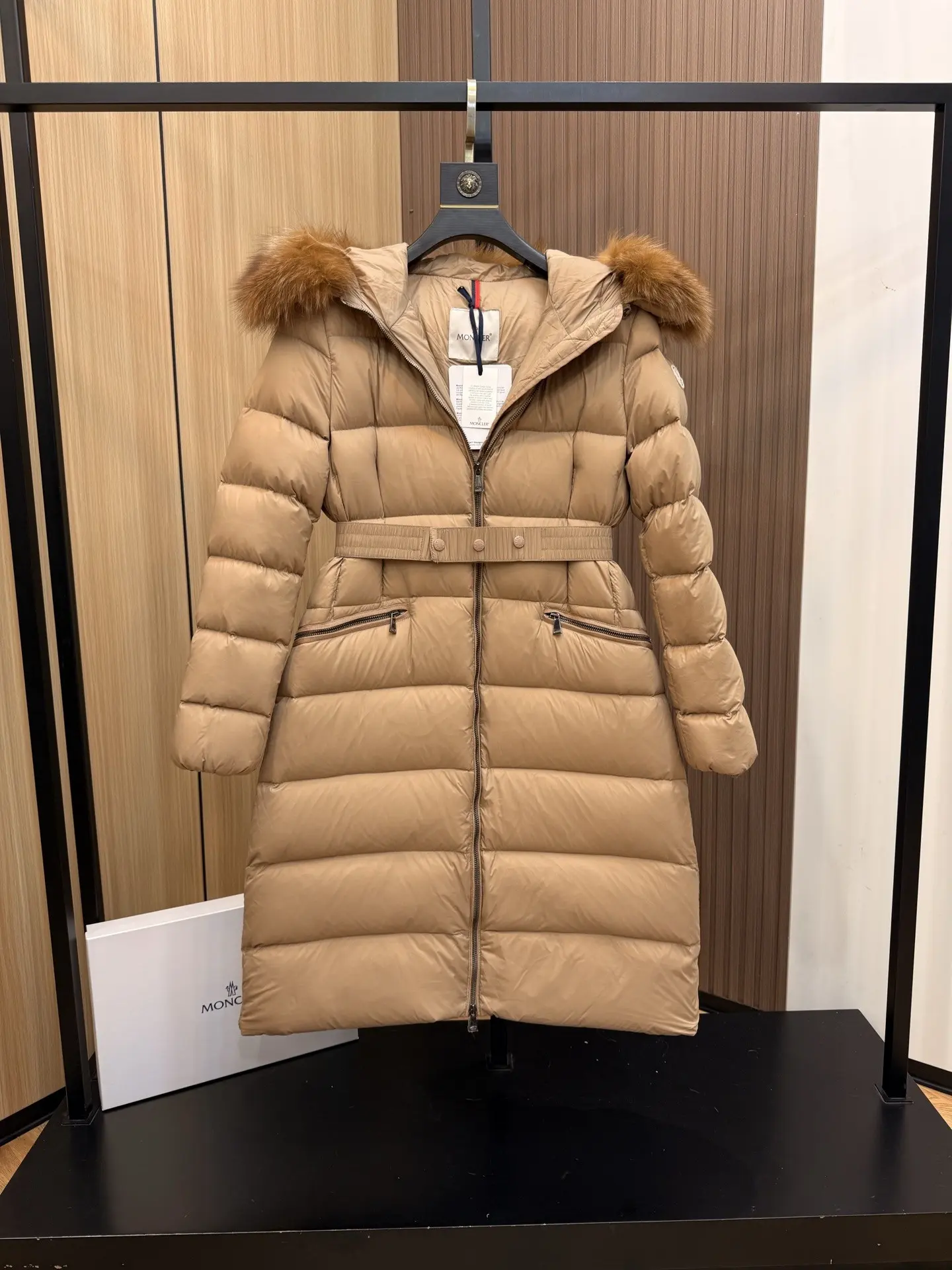 Boed Fur-Trimmed Belted Down Jacket D70020892 — view 6