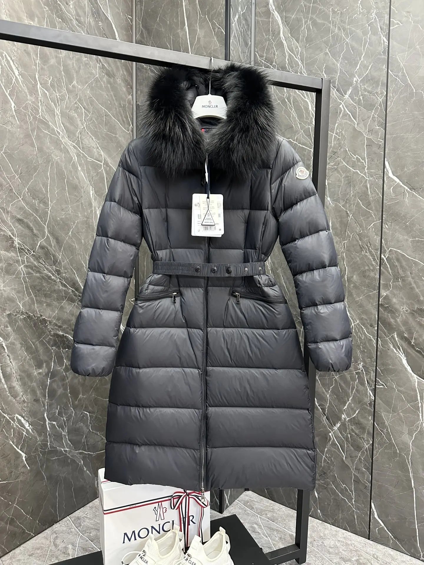 Boed Fur-Trimmed Belted Down Coat D70020893 — view 4