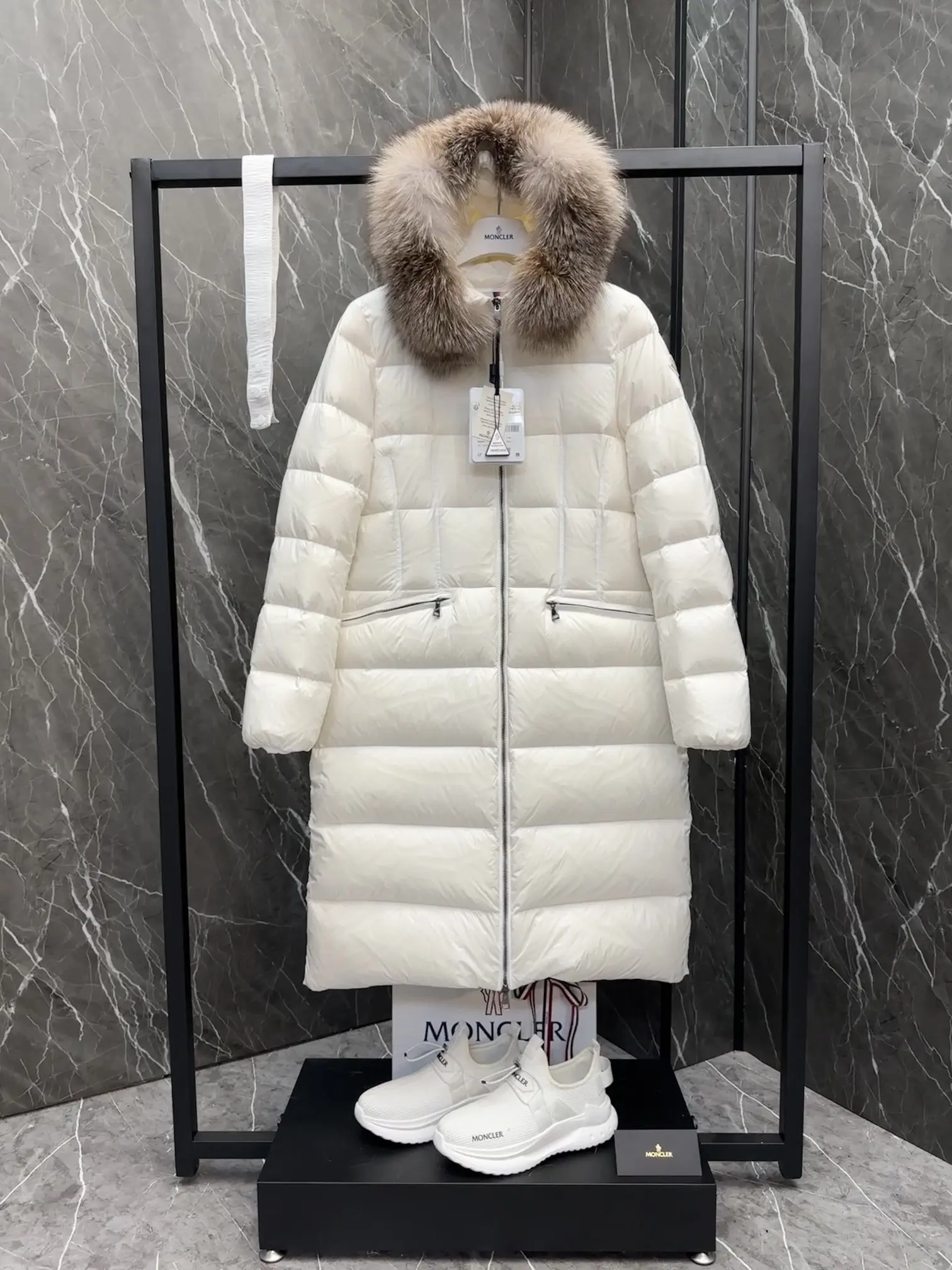 Moncler Boedic Fur-Trimmed Down Coat D70020894