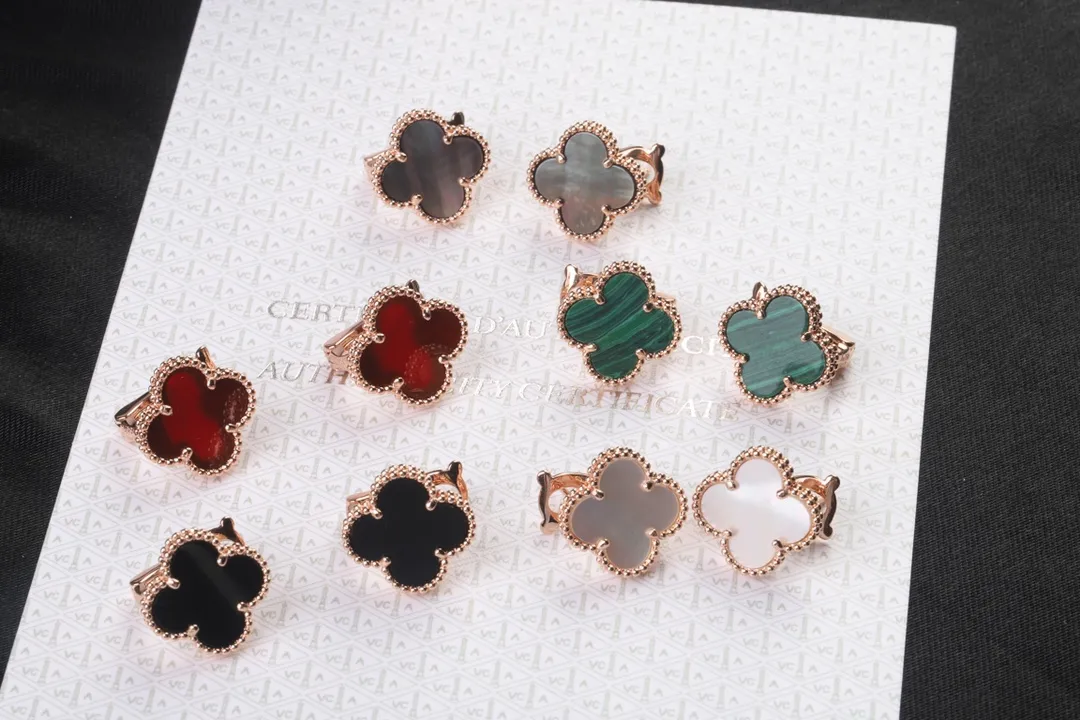 Alhambra Vintage Clover Clip-On Earrings (Sterling Silver) D21016932