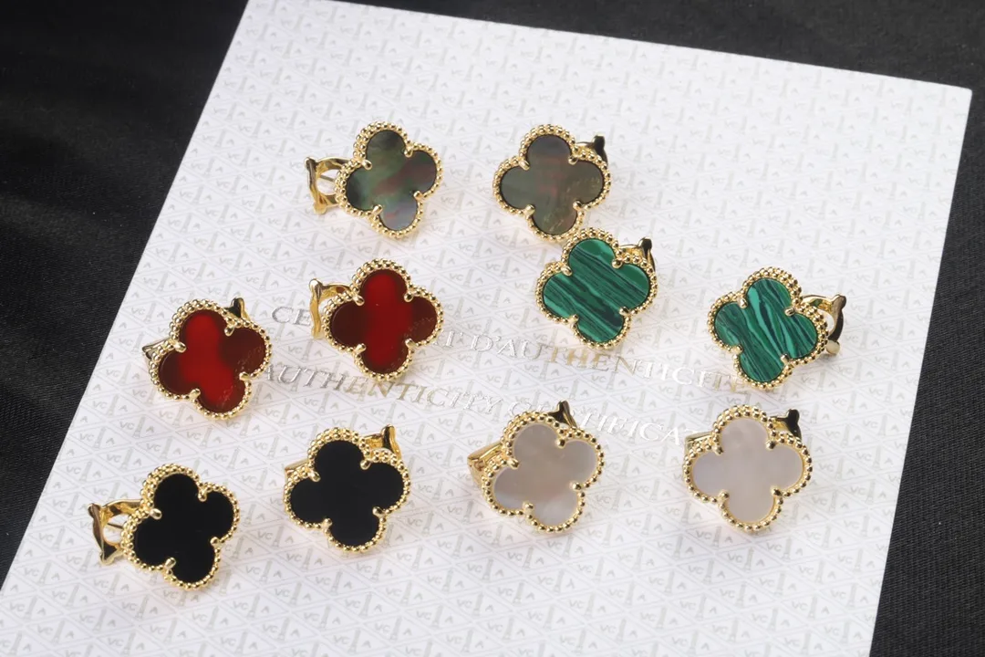 Alhambra Vintage Clover Clip-On Earrings (Sterling Silver) D21016931