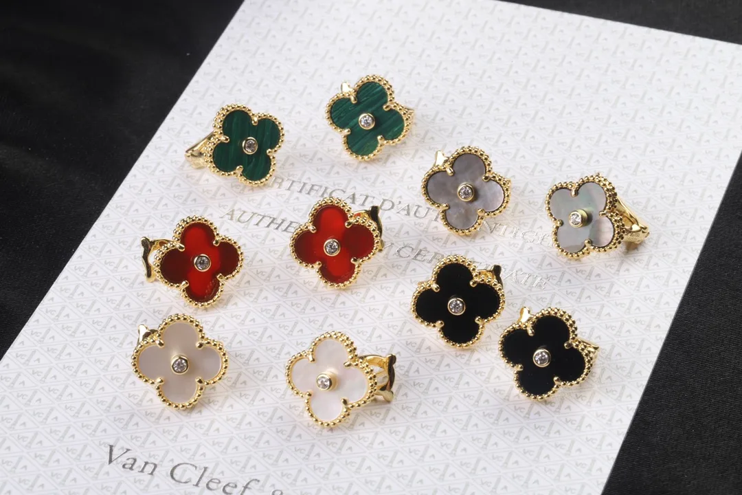 Alhambra-Style Clover Stud Earrings (Sterling Silver) D22016934