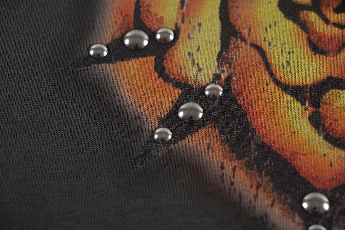 Flame Rose Graphic Oversized T-Shirt D10511392 — view 6